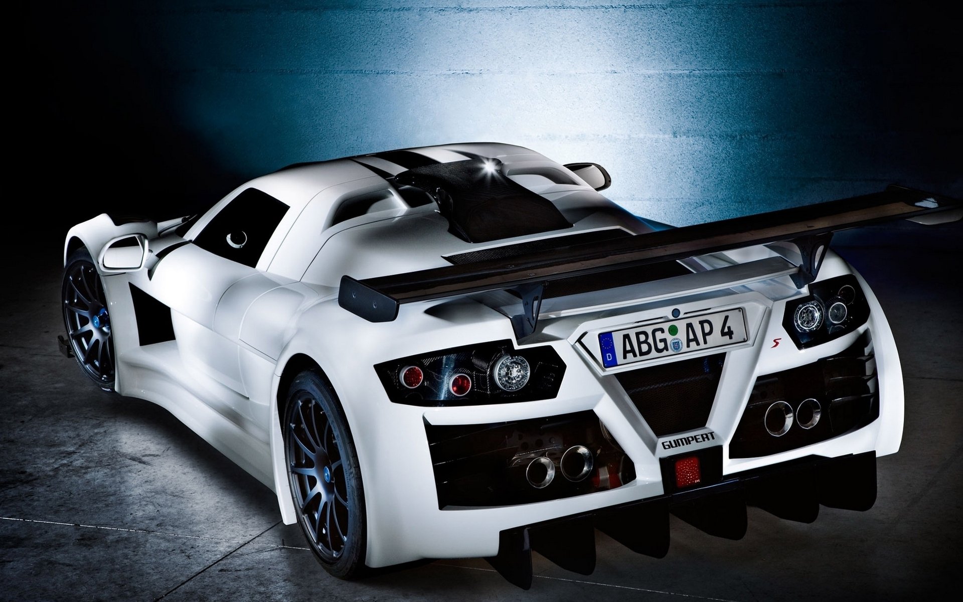 vehicle gumpert Image
