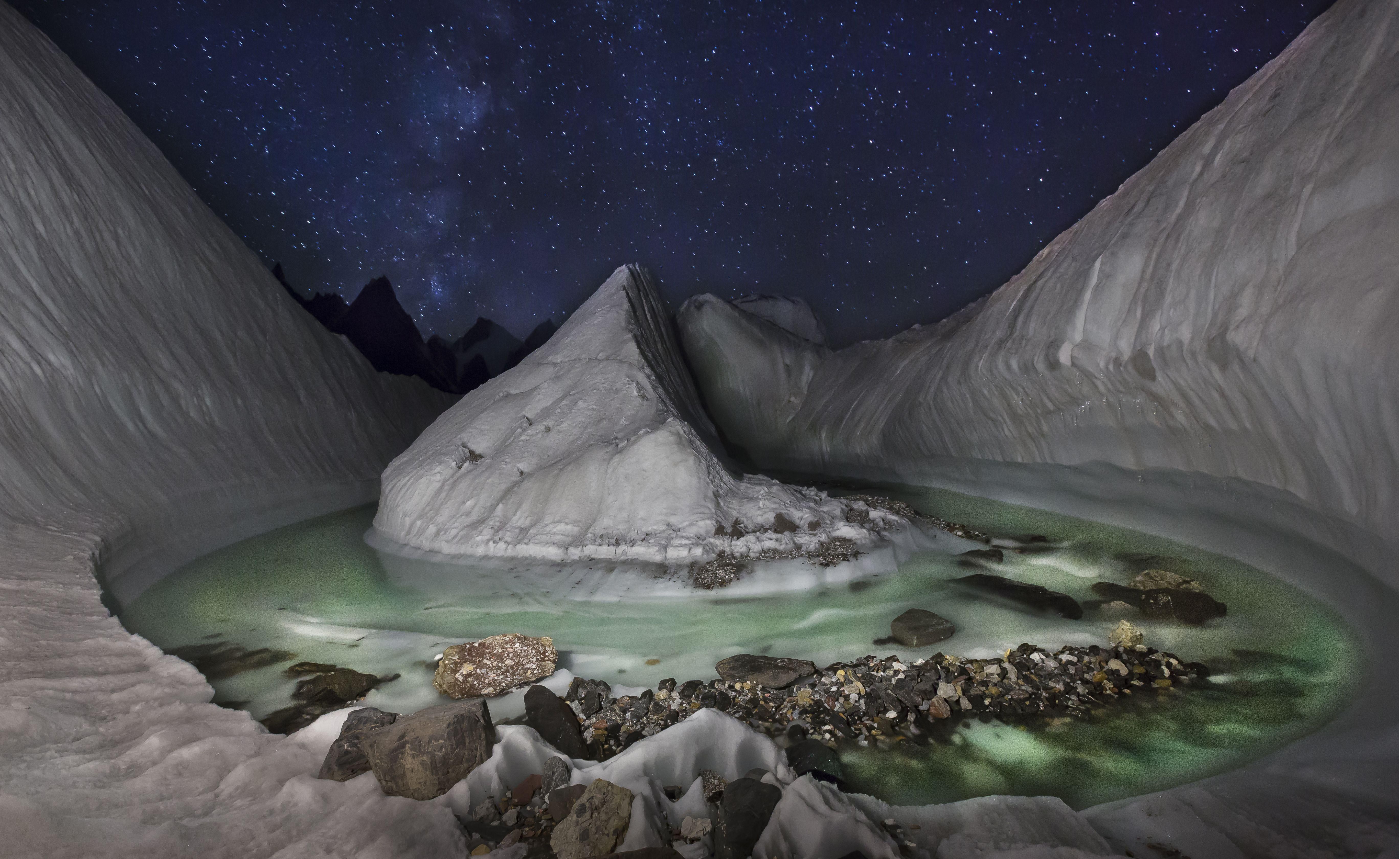 Удивительные создания планеты. Ледник Балторо Пакистан. Ледник Балторо Пакистан фото. Ледник Балторо и к2 Пакистан. Ледник Слоновья нога Гренландия.