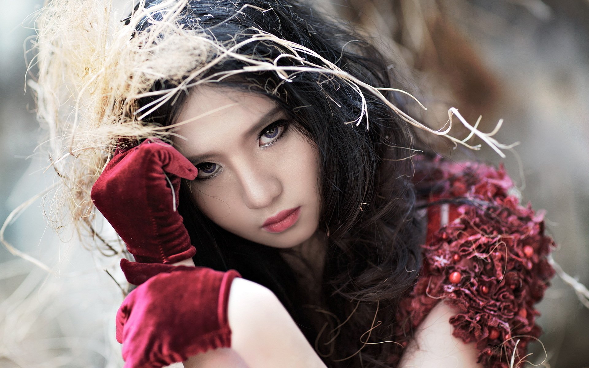 Download Woman Mitu Kat Image