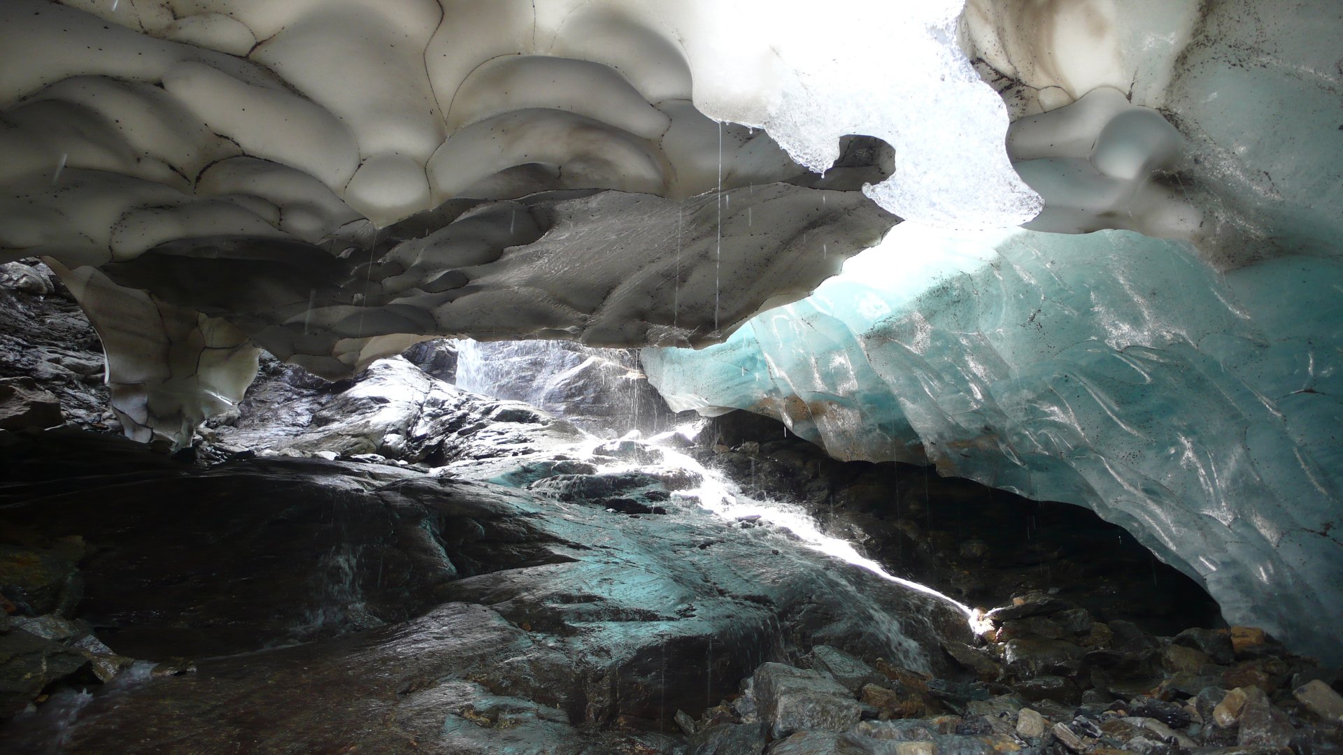  inside glacier Obersteinberg