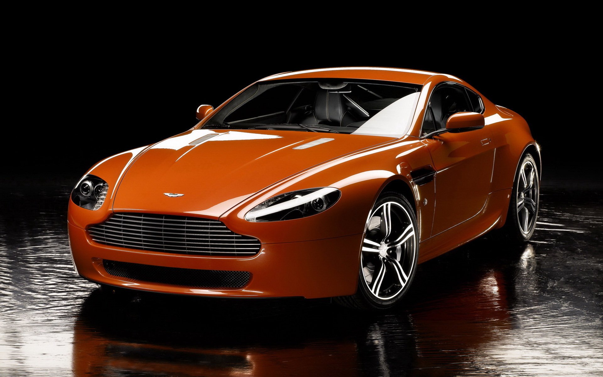 vehicle Aston Martin V8 Vantage Image