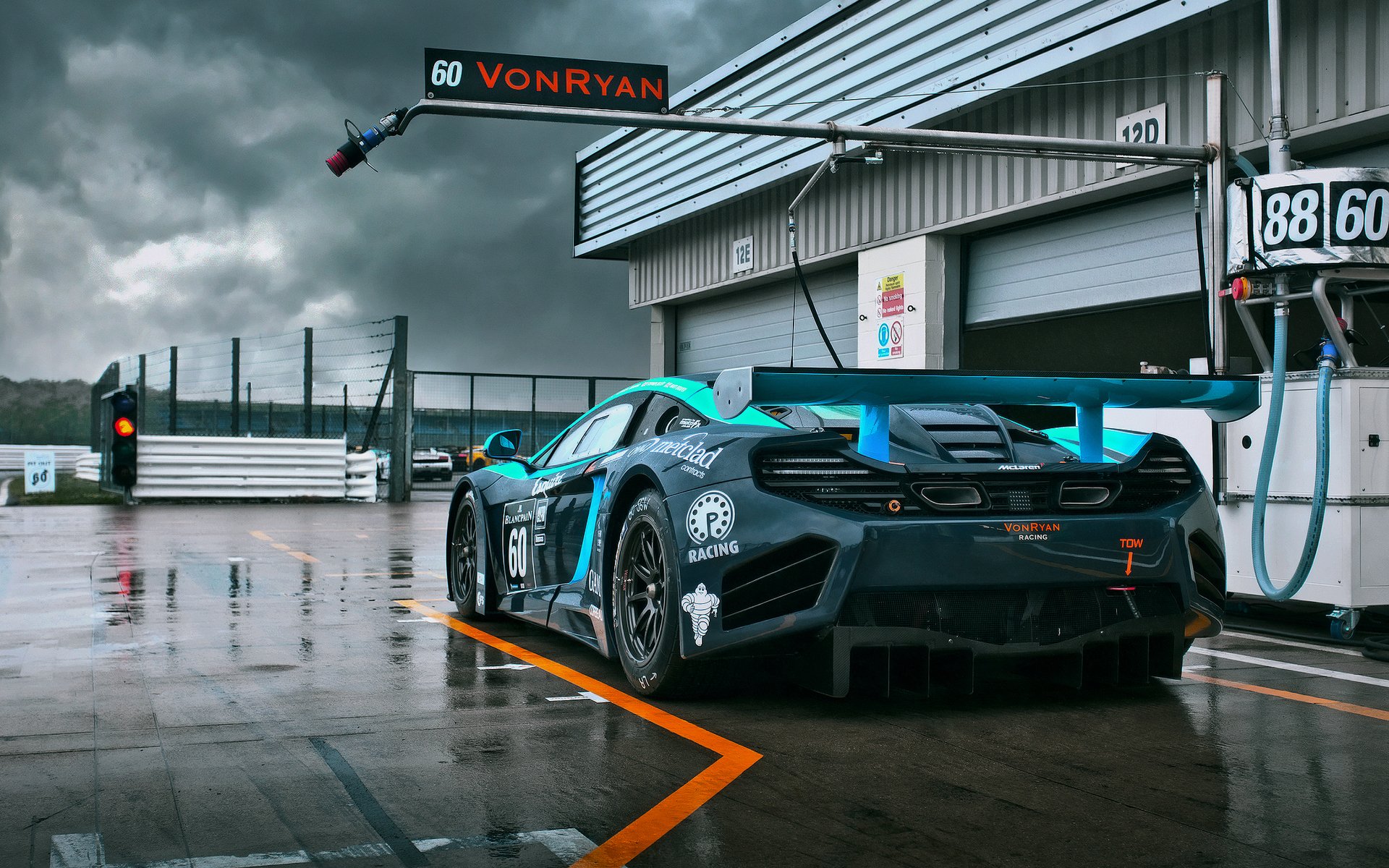 vehicle McLaren Image