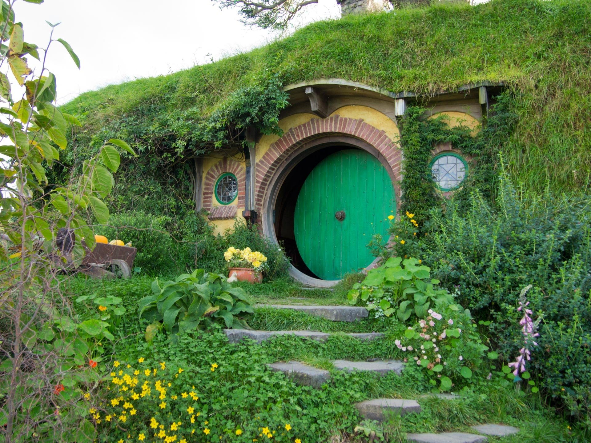  hobbit house