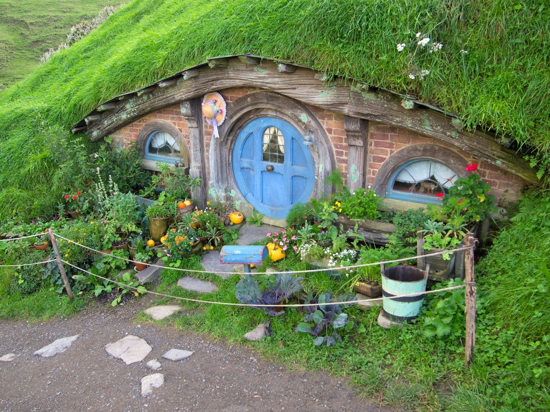  hobbit house