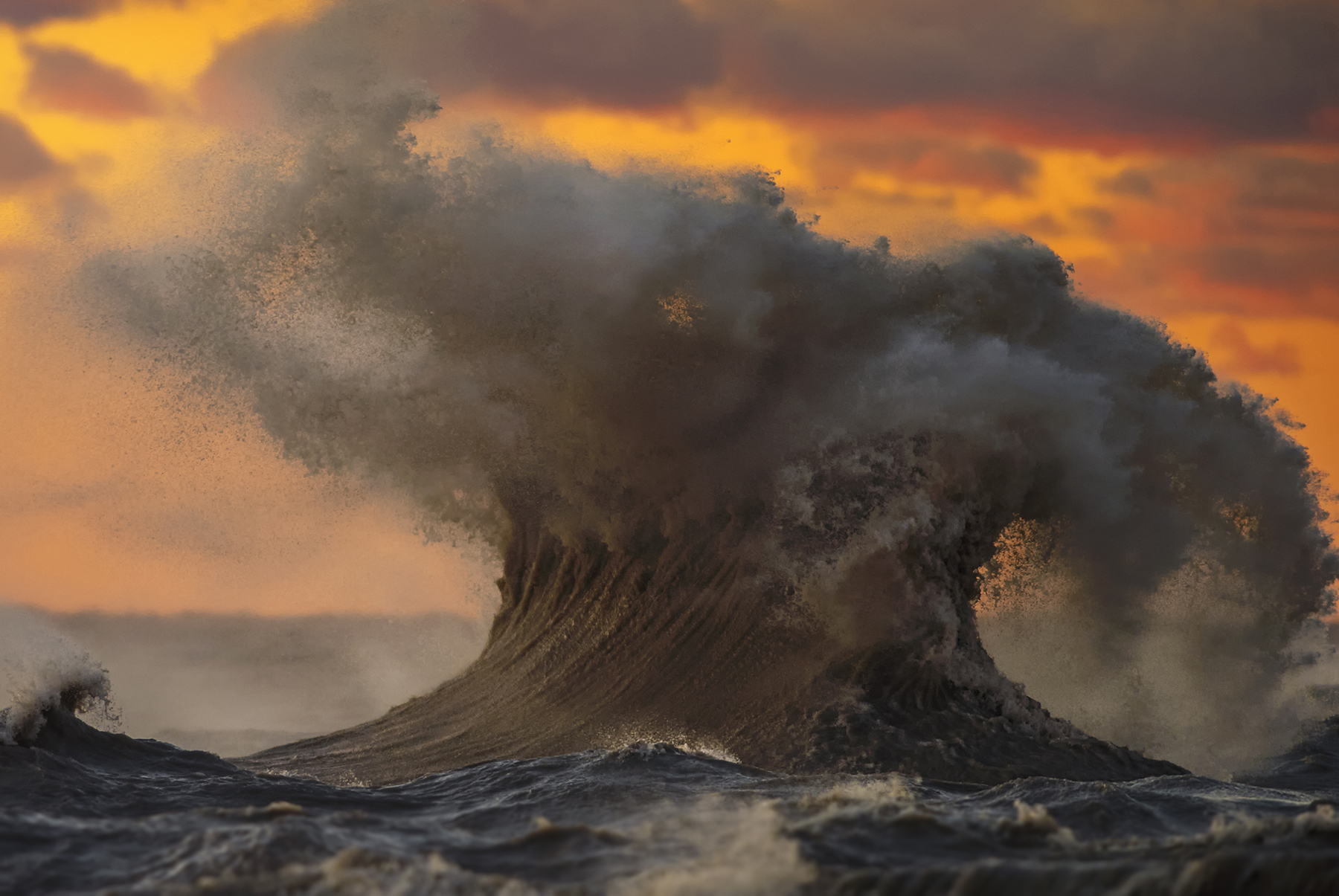 Природа шторма. Природные стихии Торнадо. Мощь природы. Морская буря.