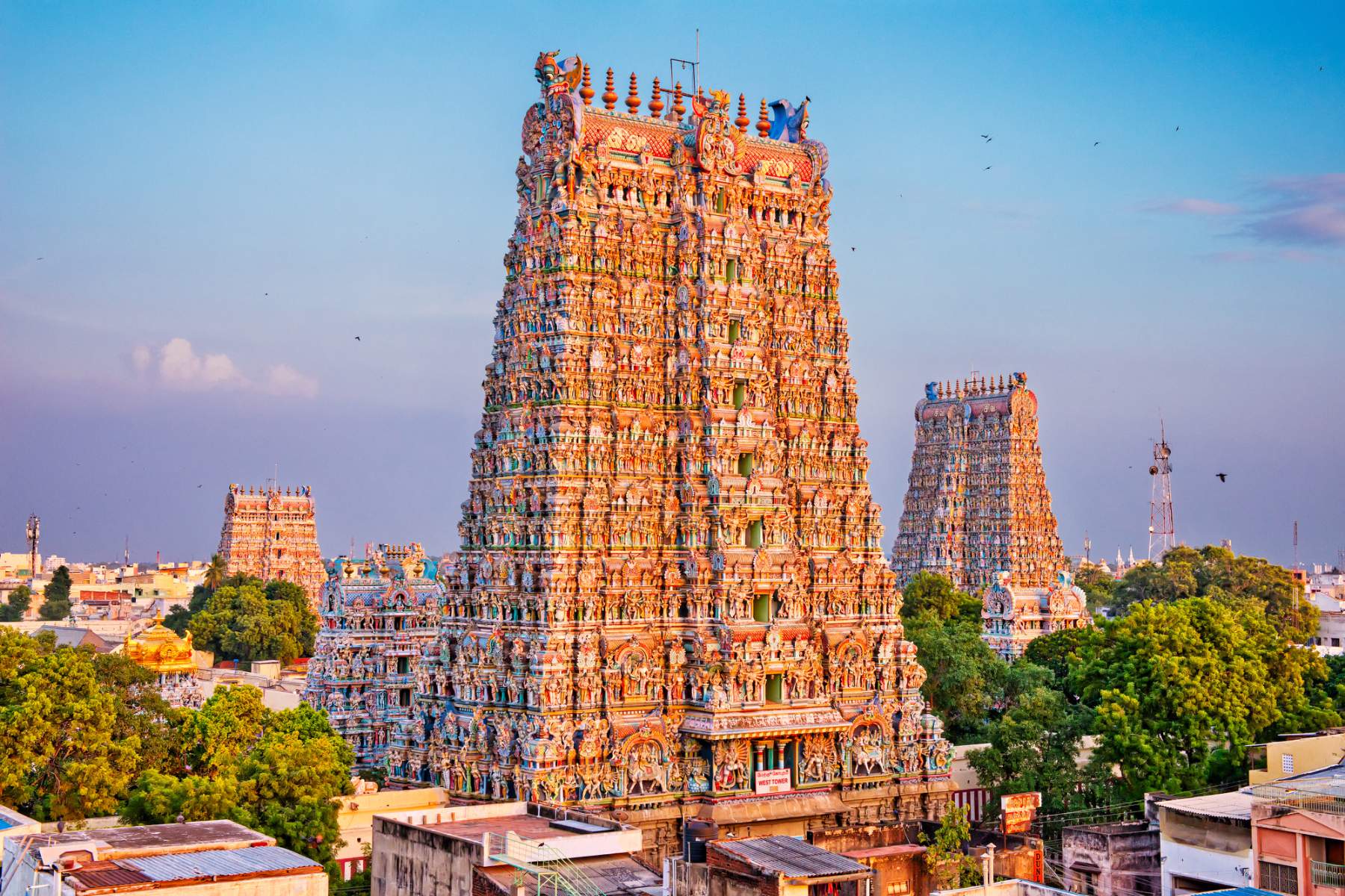 Meenakshi Amman Temple Images.