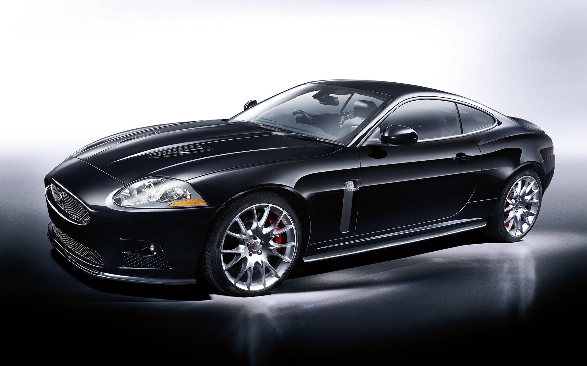 vehicle Jaguar XKR Image