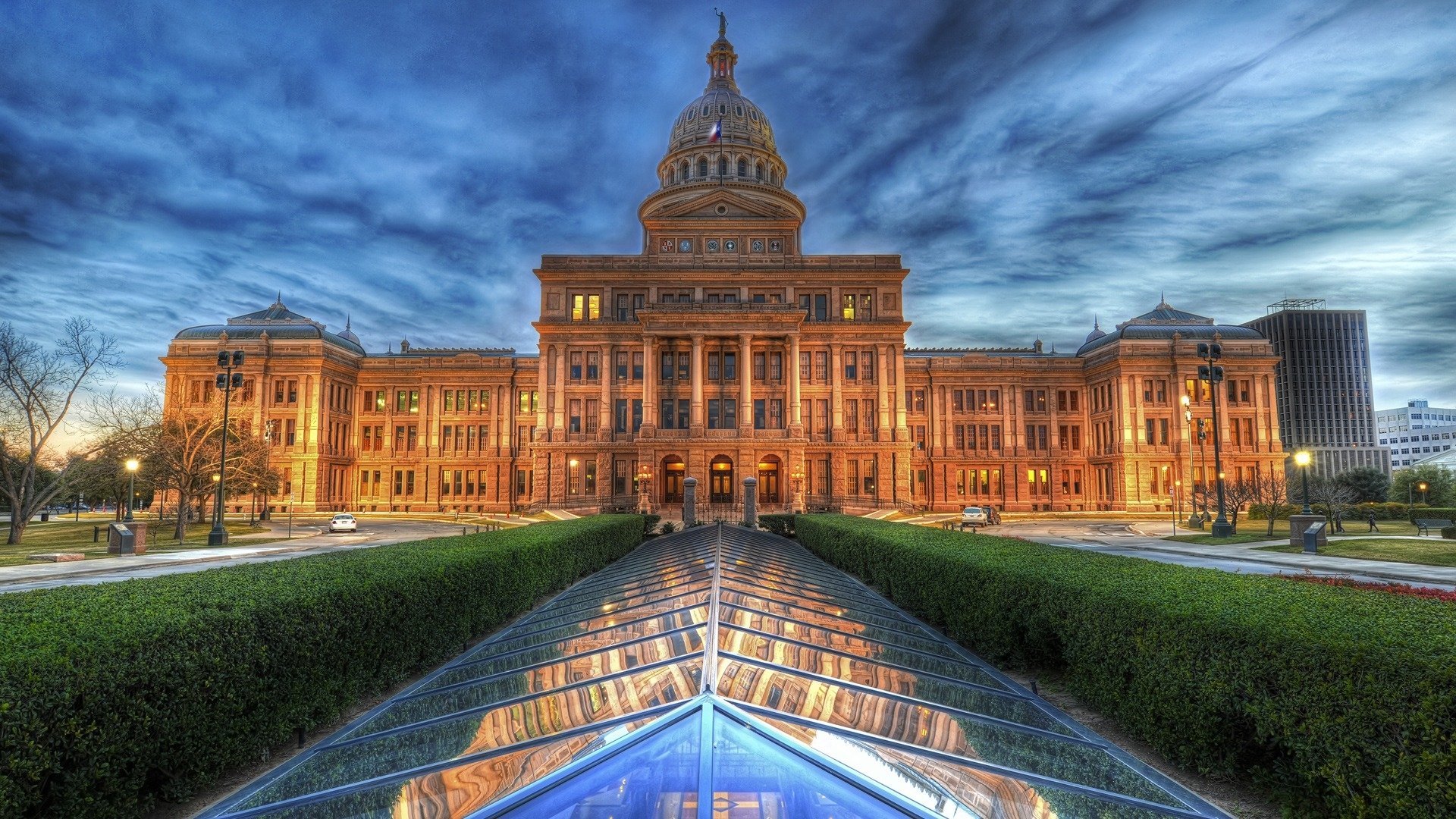 the-texas-state-capitol-building-austin-texas-image-id-292971