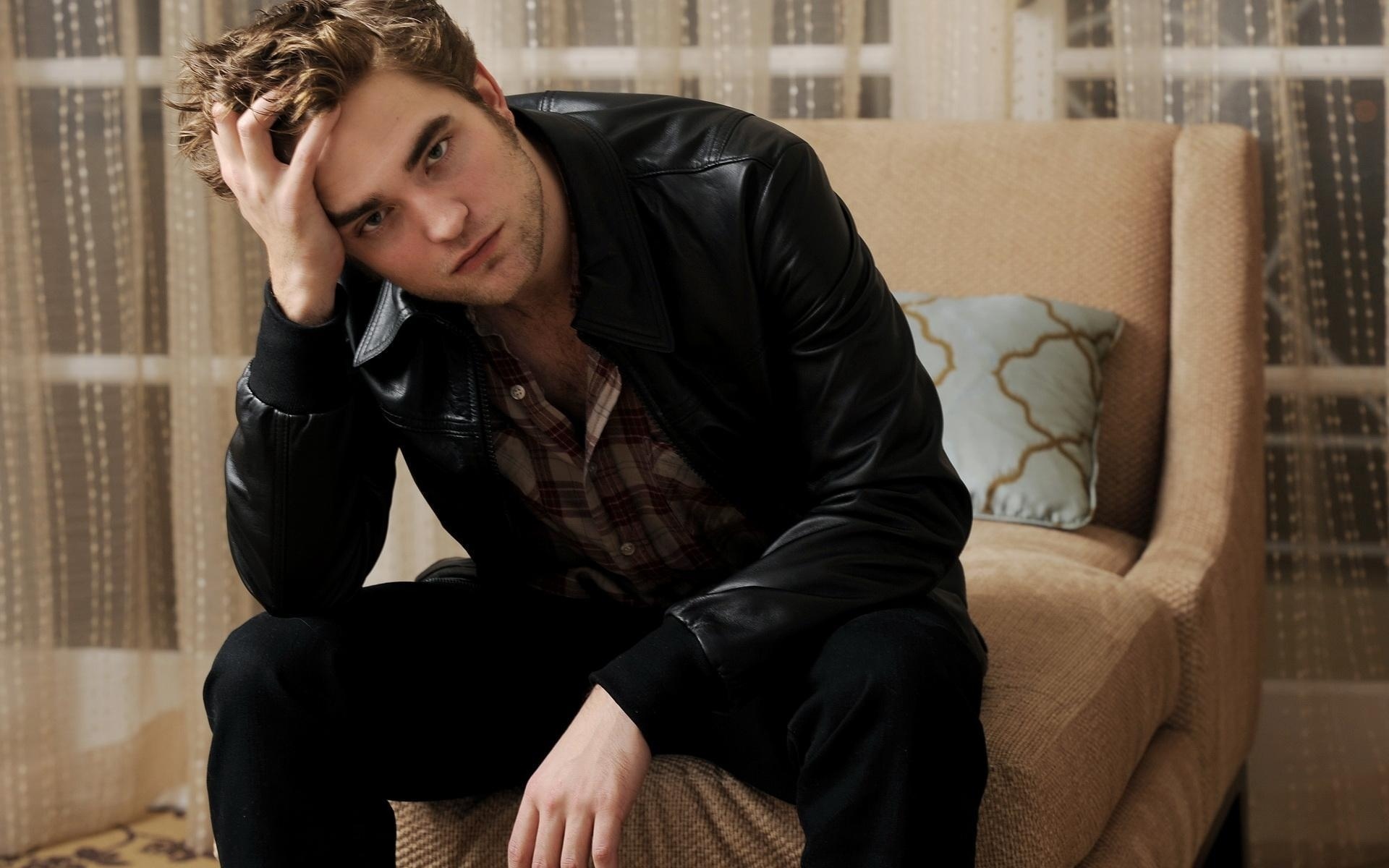 Robert Pattinson Picture.
