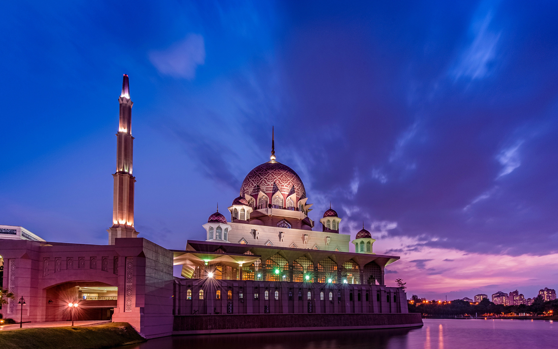 Putra Mosque Picture