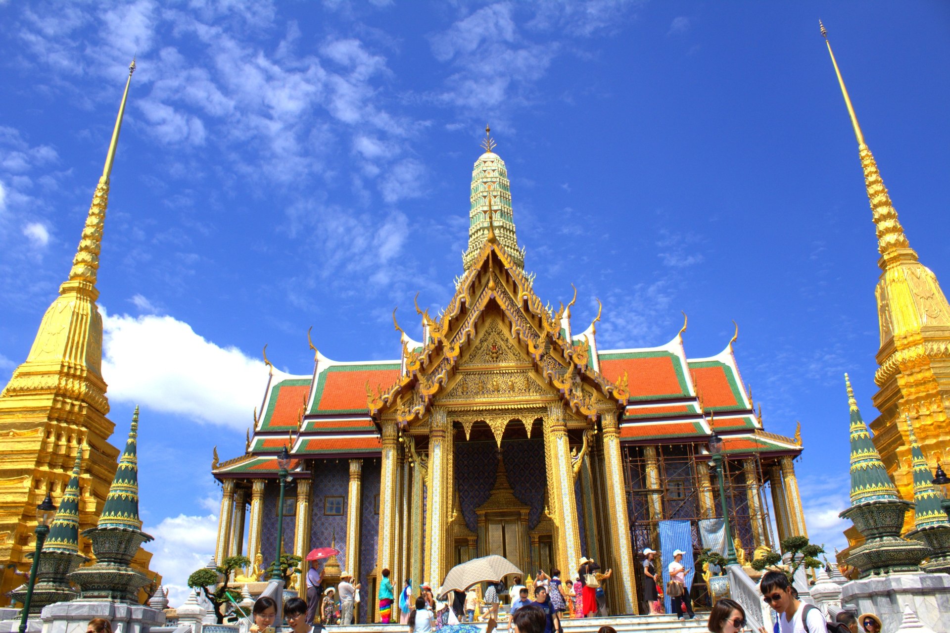 Thailand man made palace Image