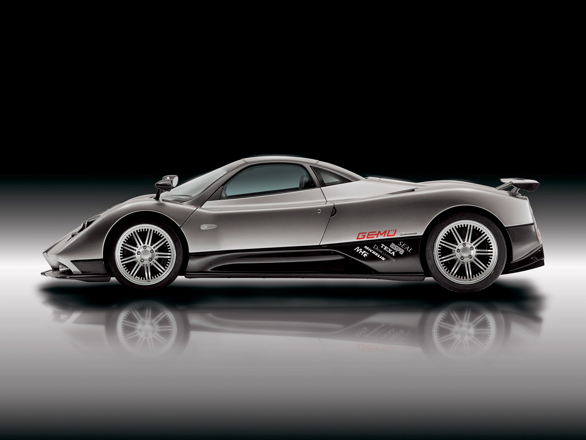 Download Vehicle Pagani Image