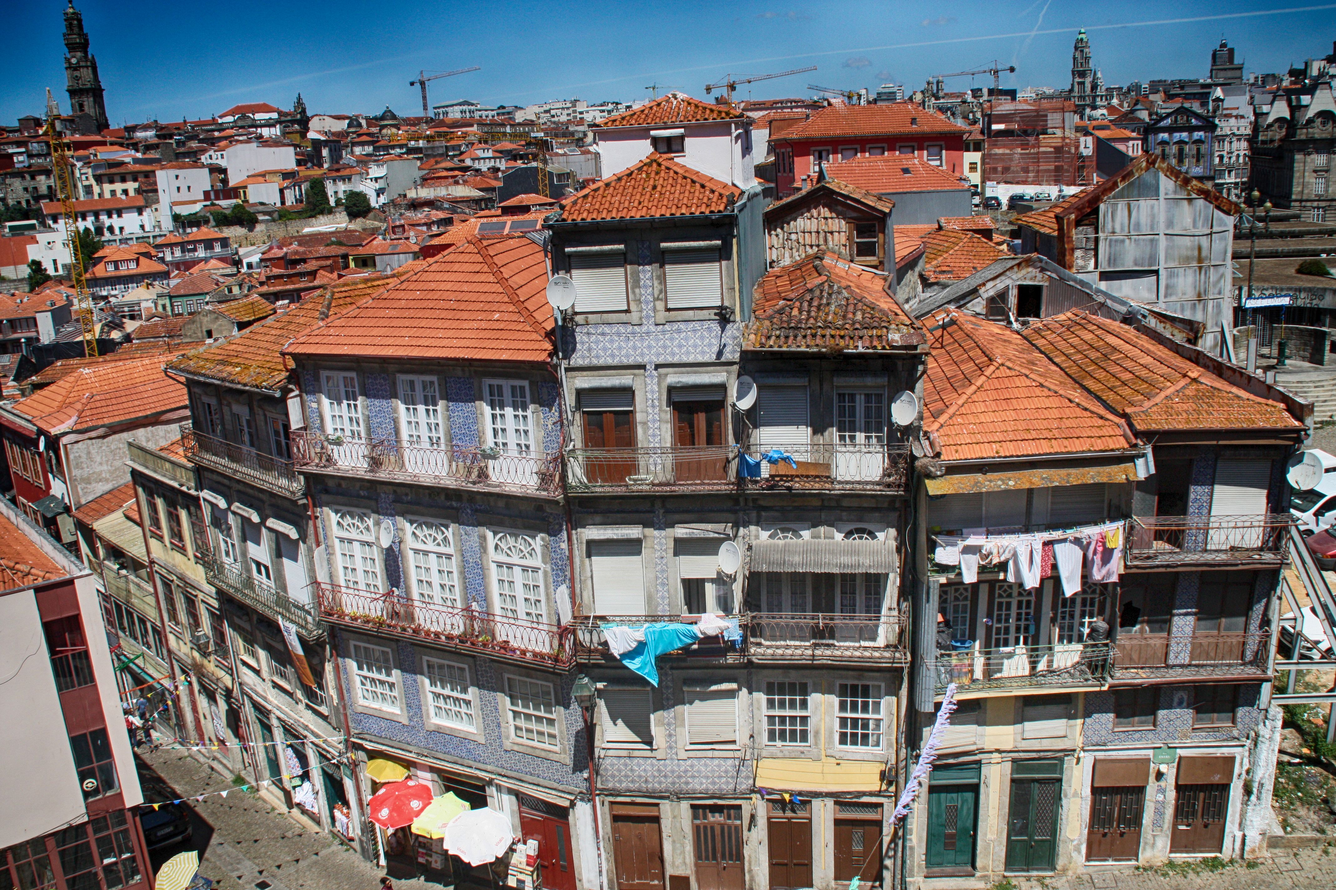 Oporto houses by LANC Image Abyss