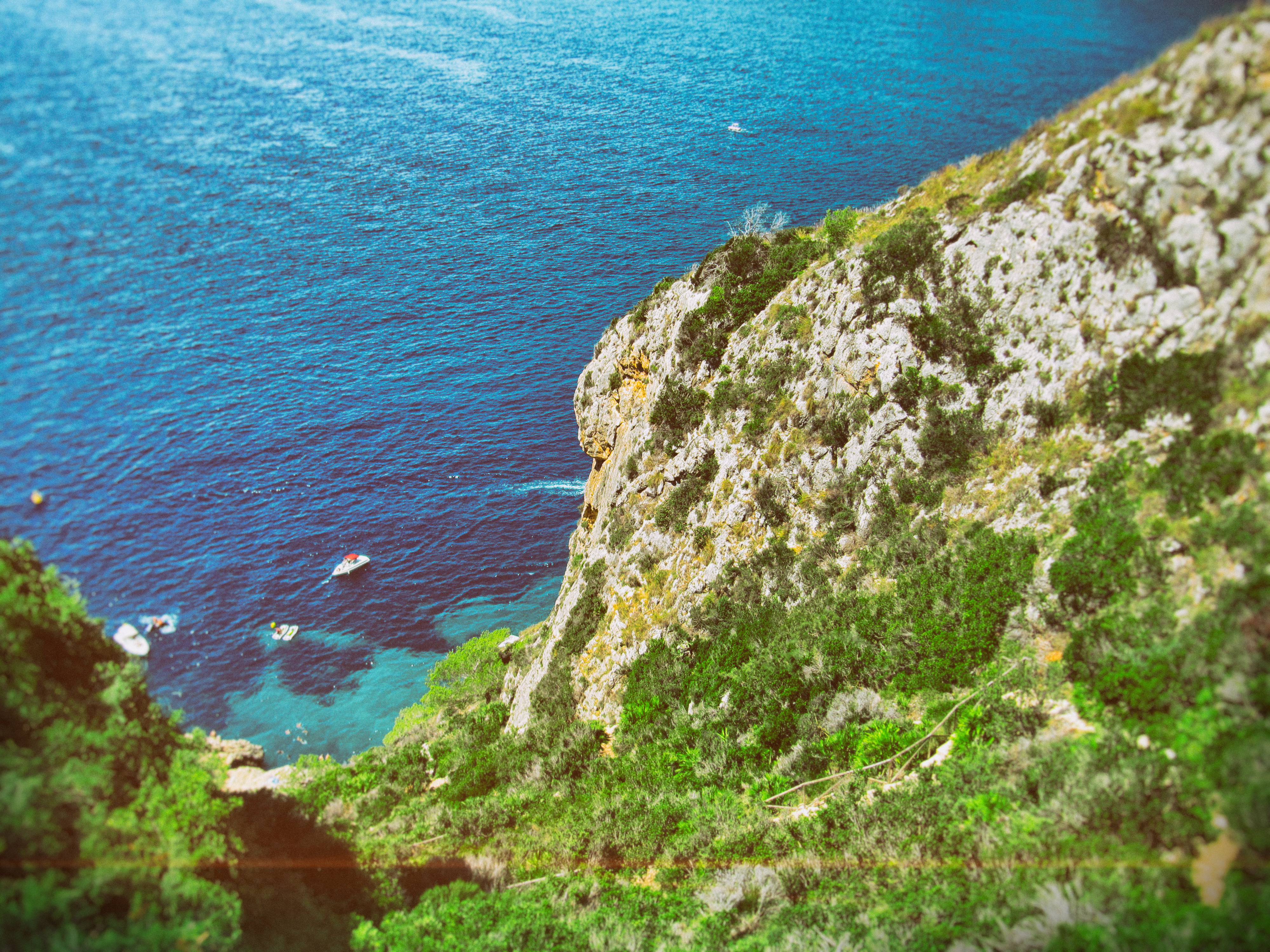 Spain Cliff by MainBaze