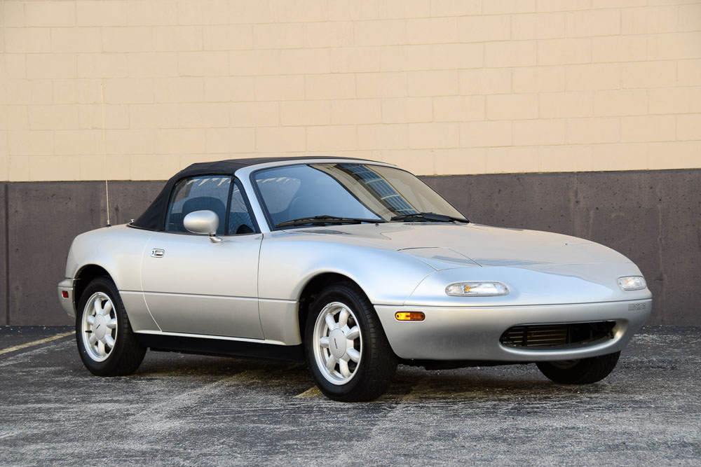 1990 Mazda MX-5 Miata - Image Abyss