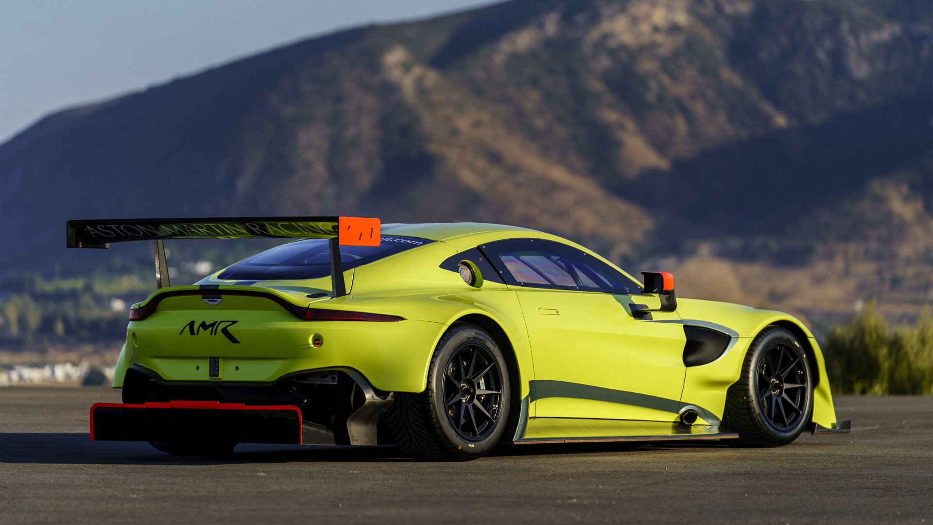 race car car Aston Martin vehicle Aston Martin Vantage GTE Image