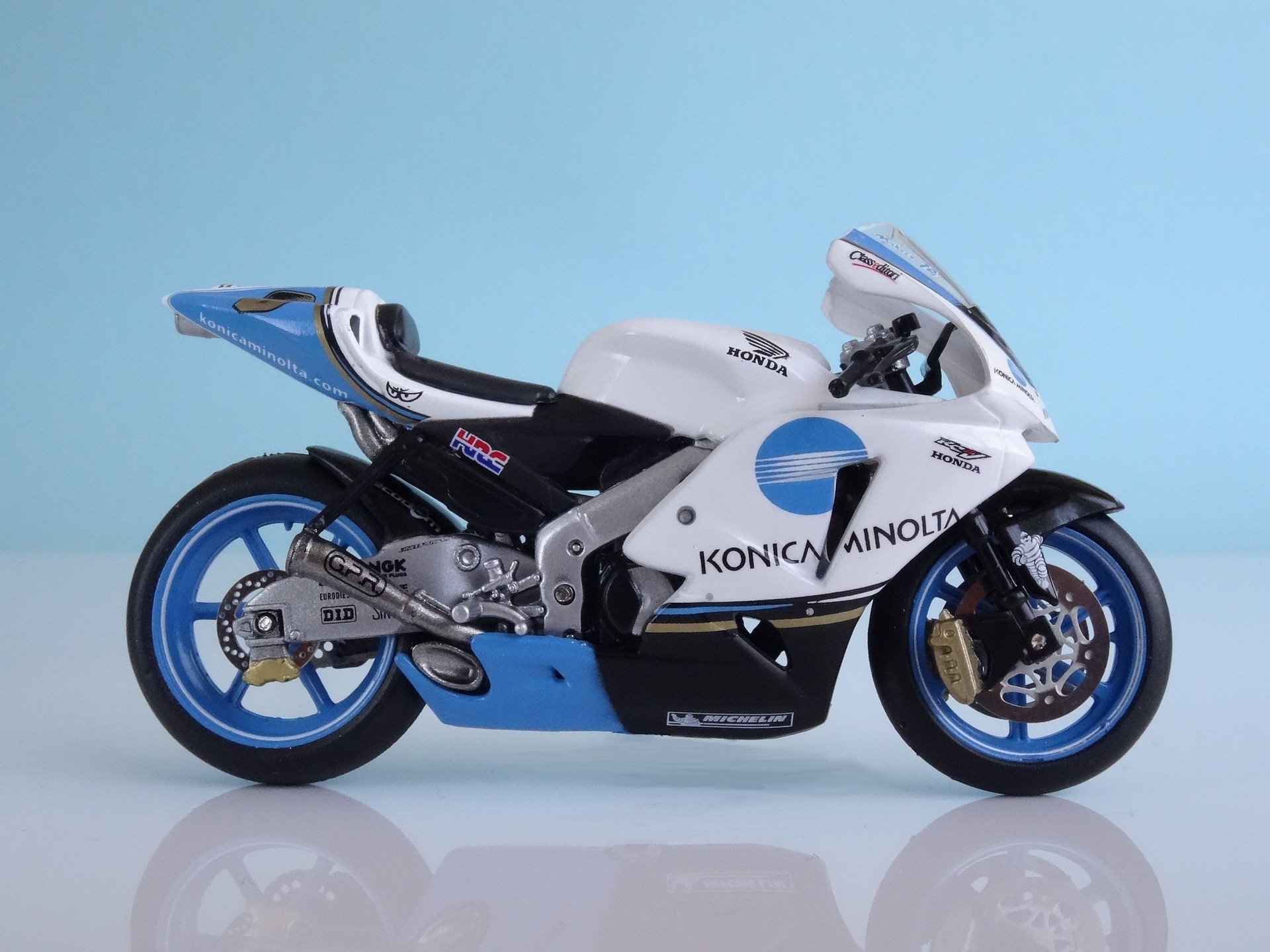  Honda RC211V Motorbike by Peter Wolf
