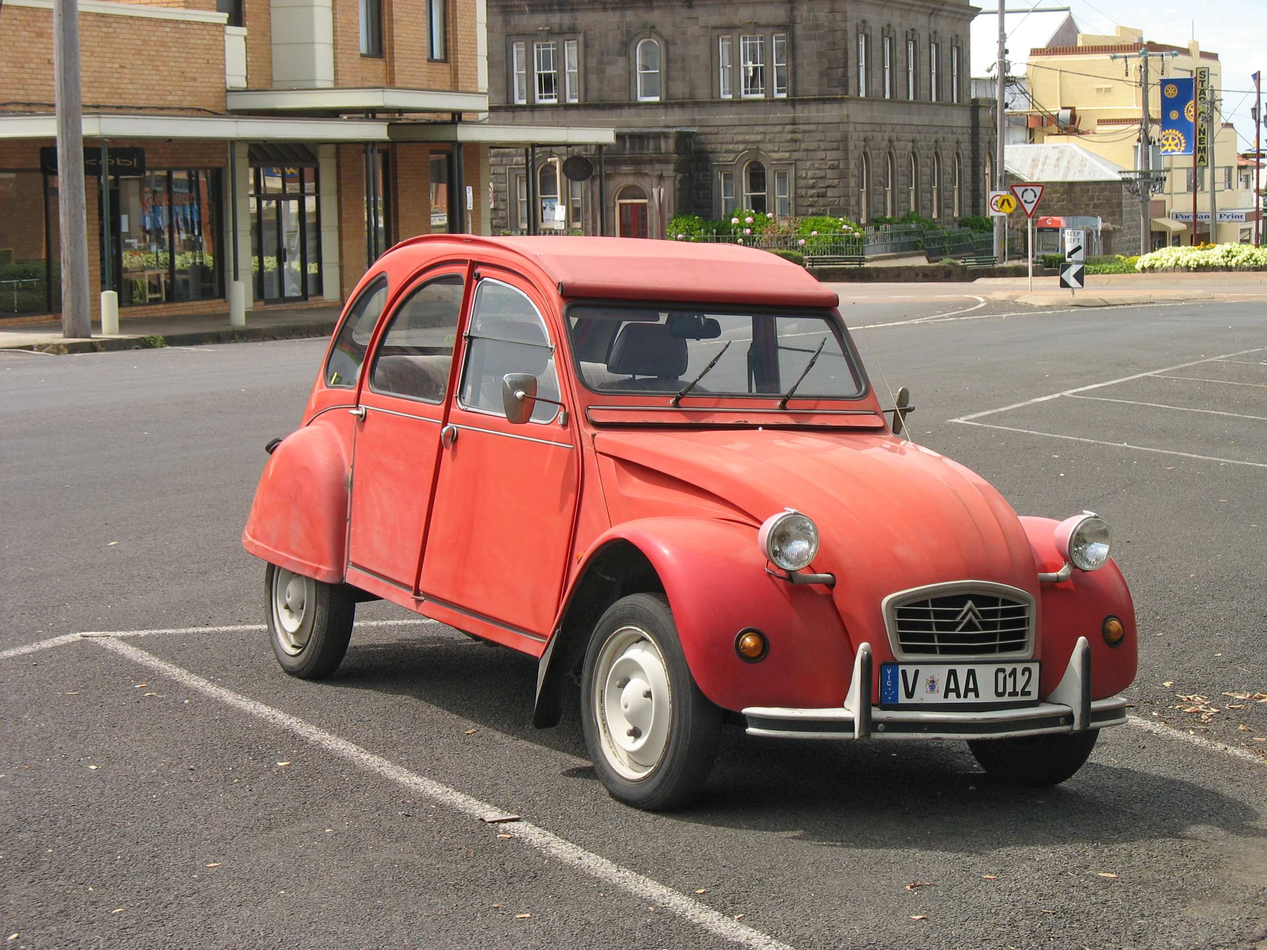 Старый ситроен. Ситроен 2св. Ситроен с2 1960. Citroen 10cv. Citroen 2 CV, 1986.