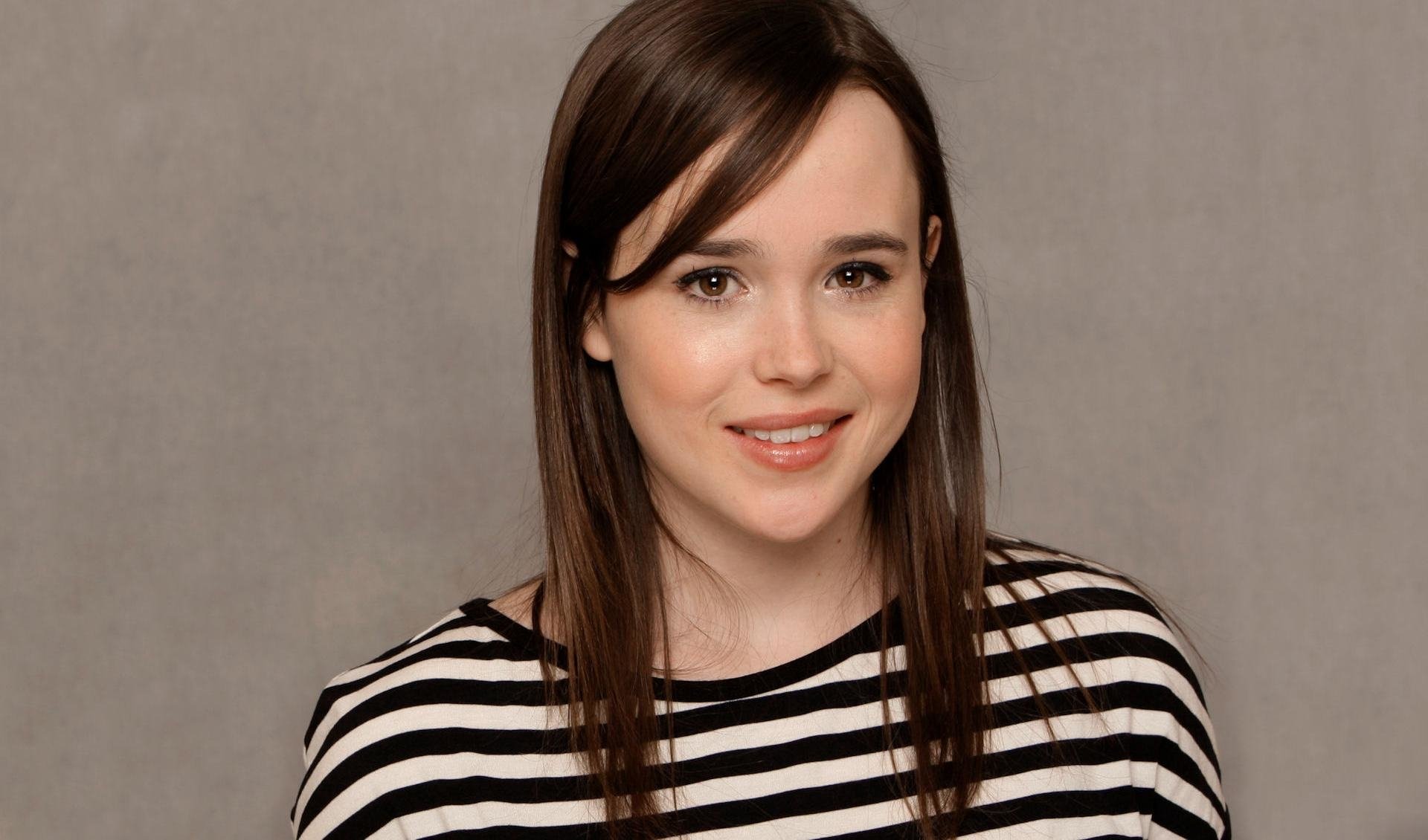 Download Brown Eyes Smile Brown Hair Actress Celebrity Ellen Page Image