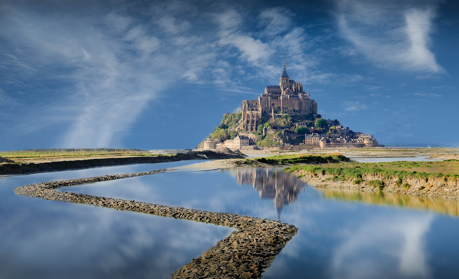 religious Mont Saint- Michel Image