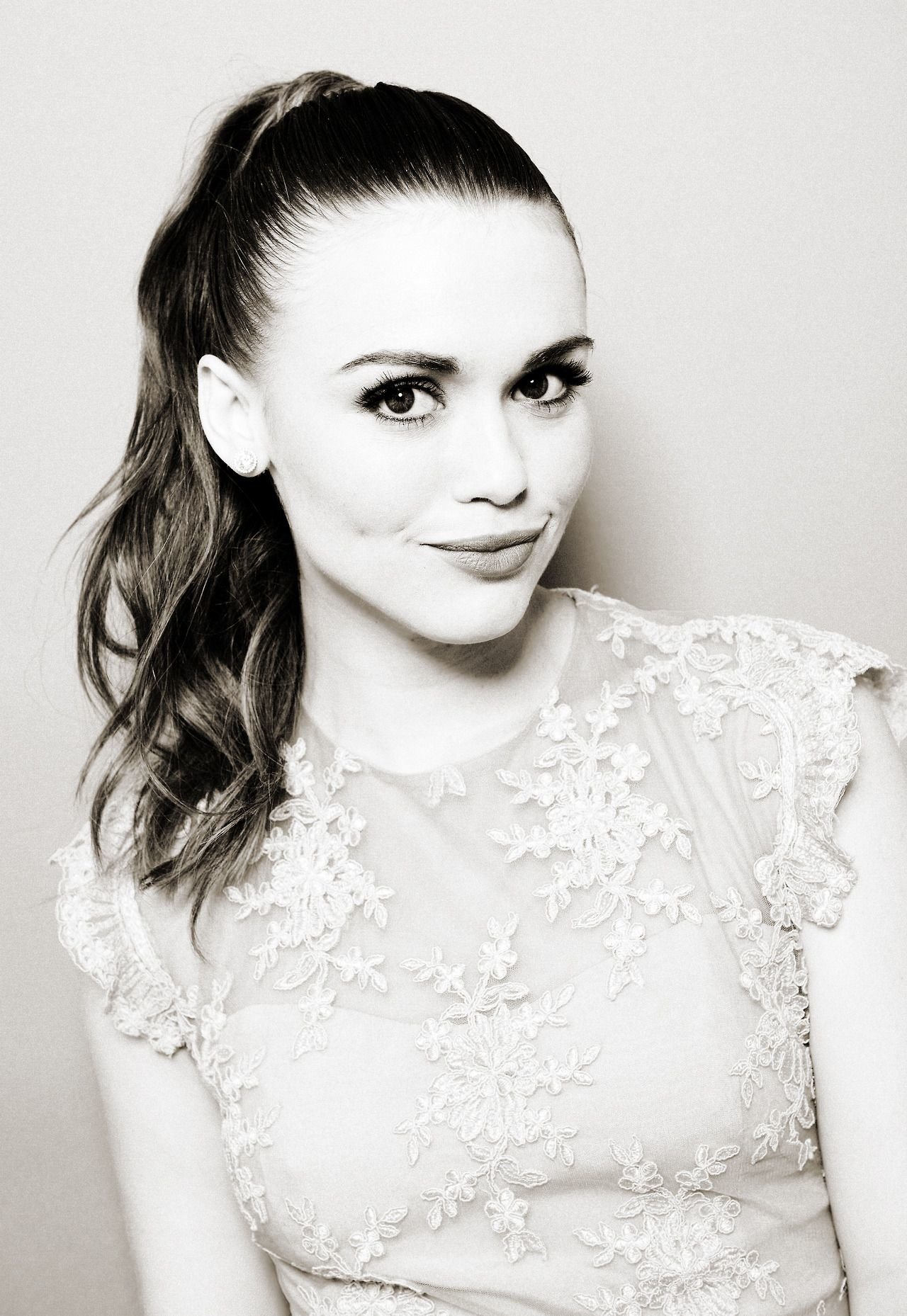 Holland Roden Image - ID: 308535 - Image Abyss