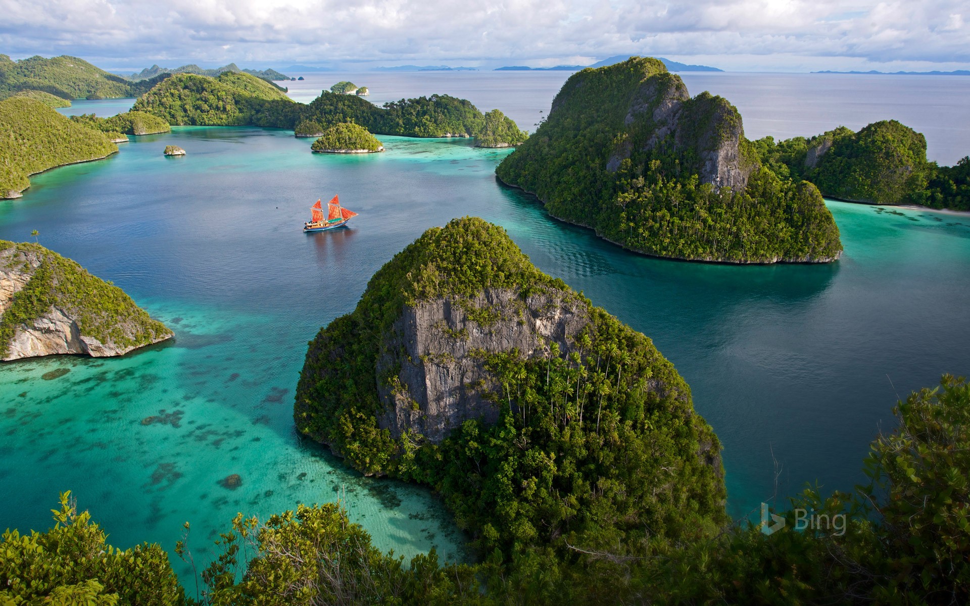 Wayag Island in the Raja Ampat Islands of Indonesia - Image Abyss