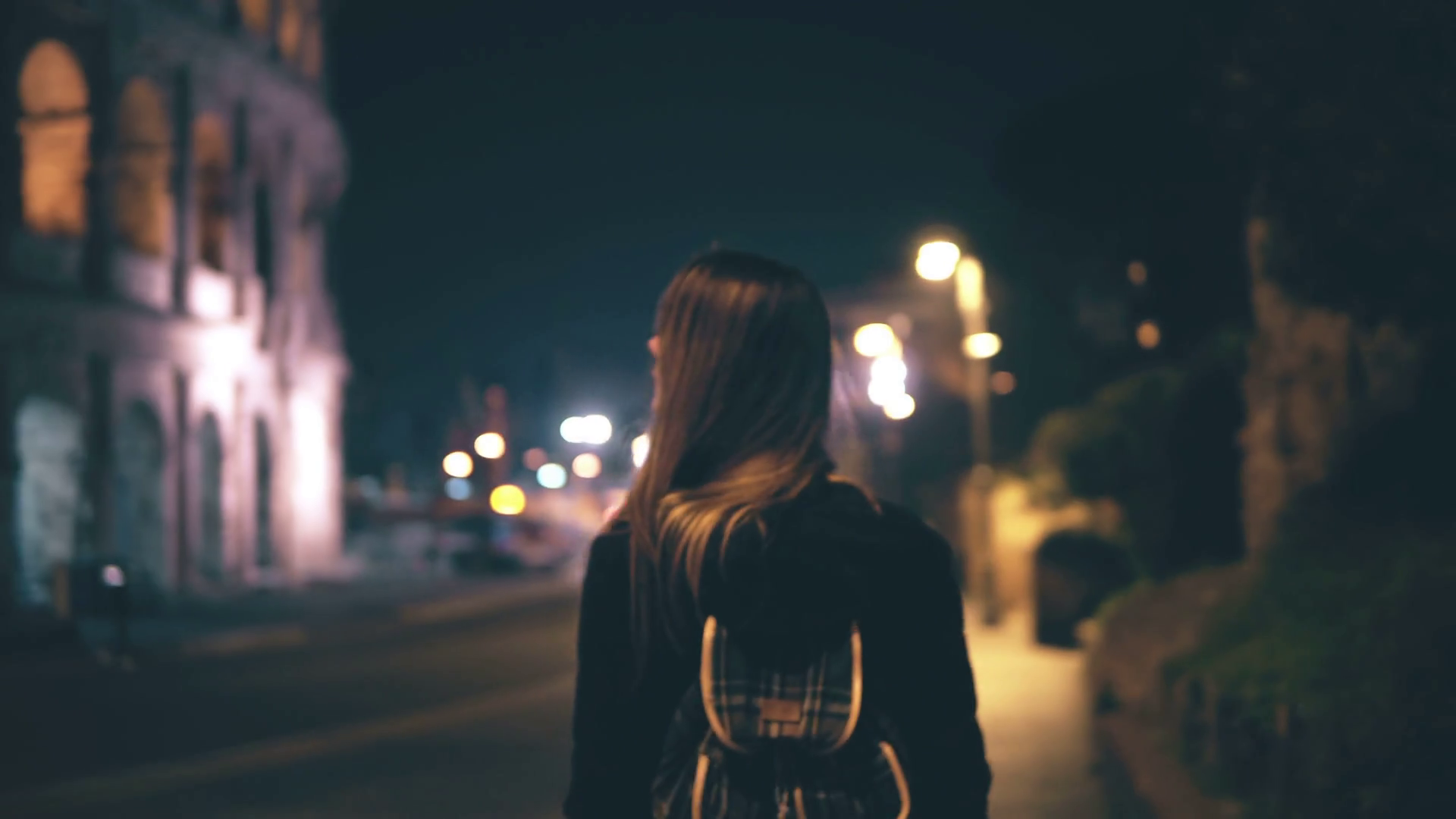 woman rear Image