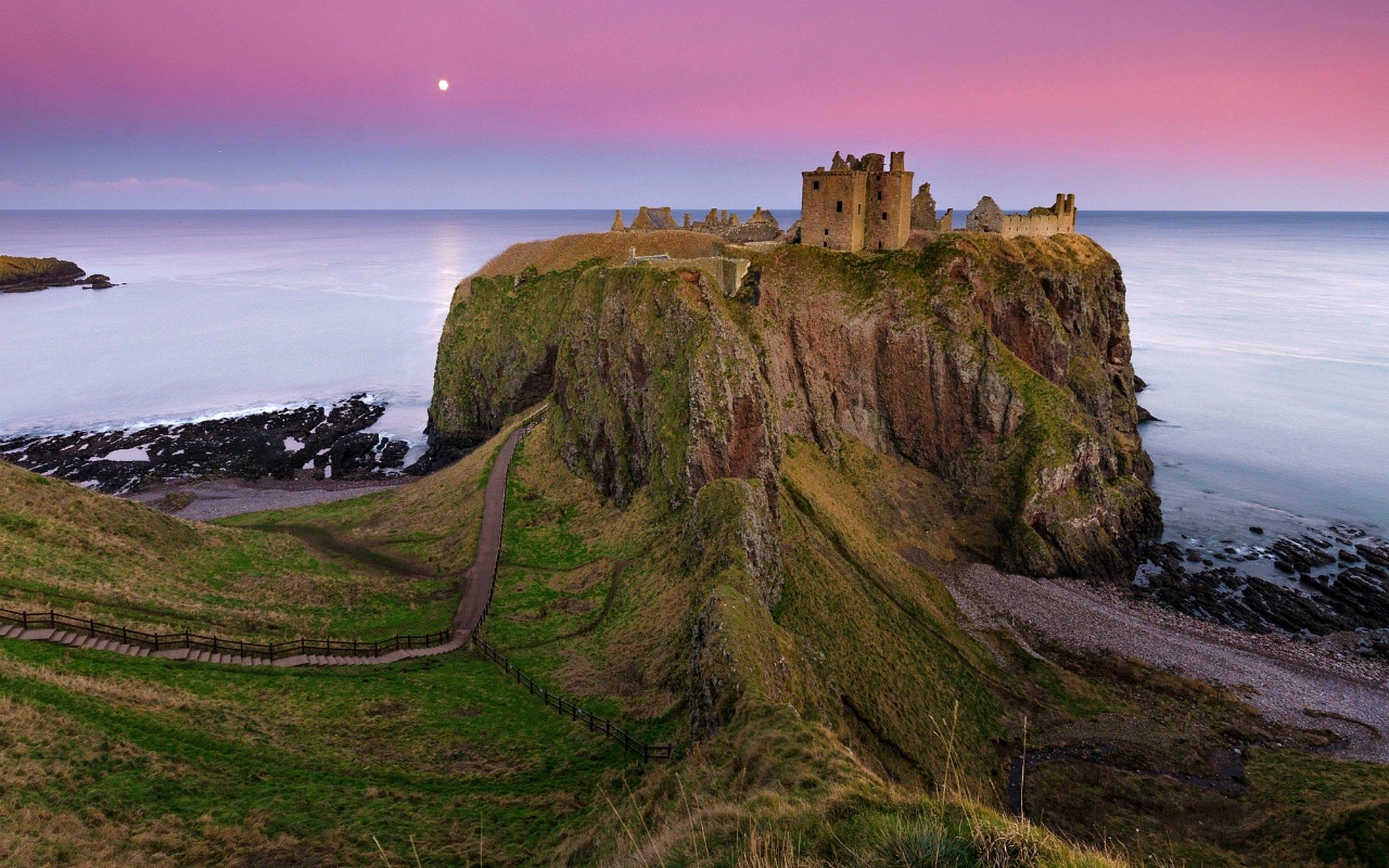 castle-atop-a-cliff-image-id-310025-image-abyss