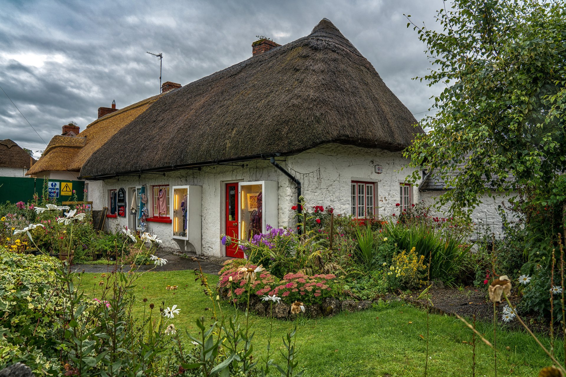 Thatched Roof House In Limerick Ireland Image ID 311907 Image Abyss