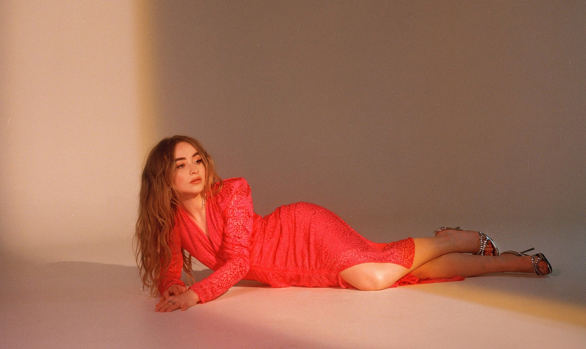 Celebrity Sabrina Carpenter Image