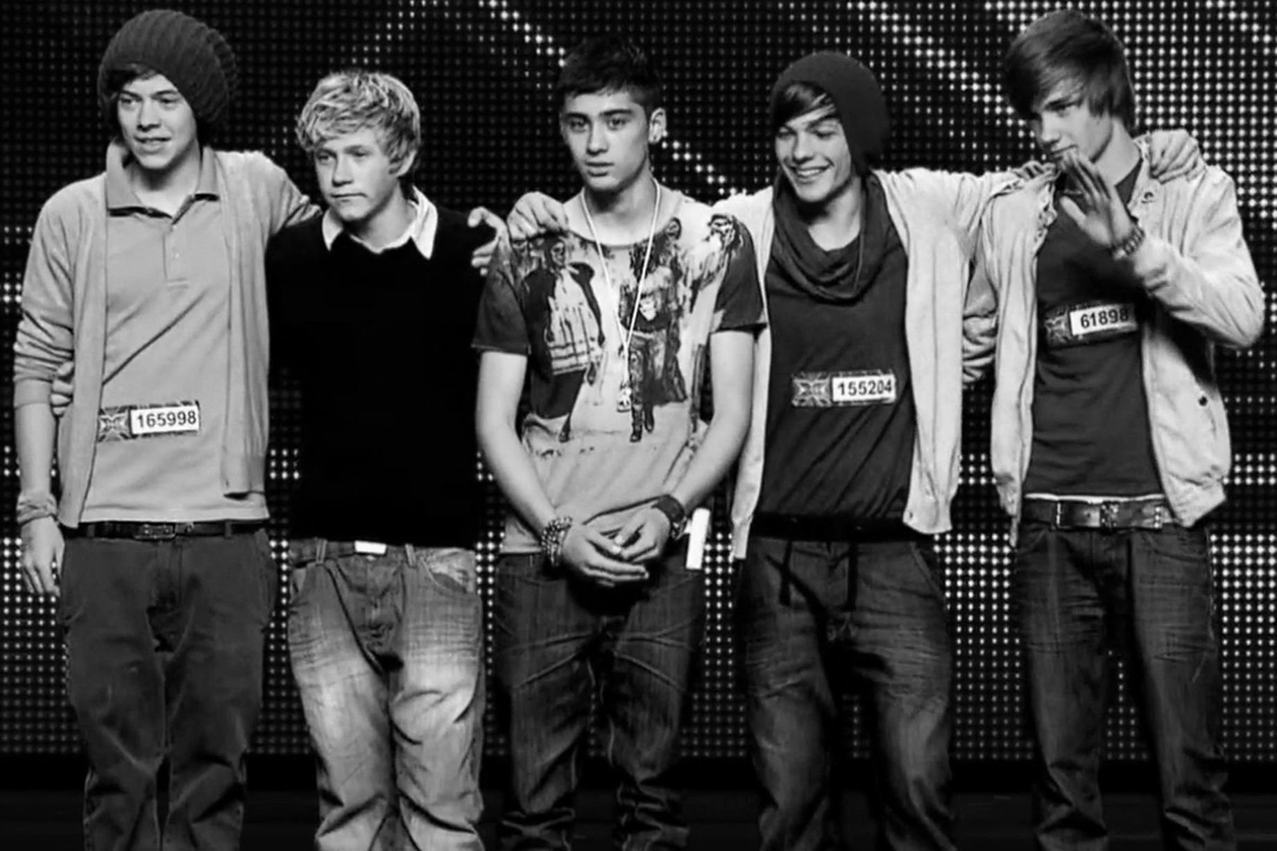 Black & White singer Zayn Malik Niall Horan Liam Payne Harry Styles Louis Tomlinson music One Direction Image