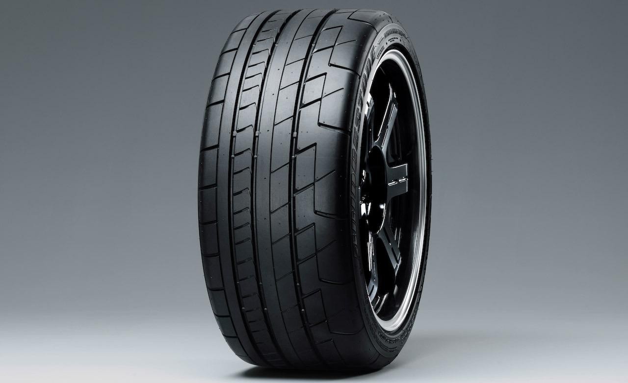 Wheel on road car tire, asphalt, road, car movement, car wheel, HD wallpaper  | Peakpx