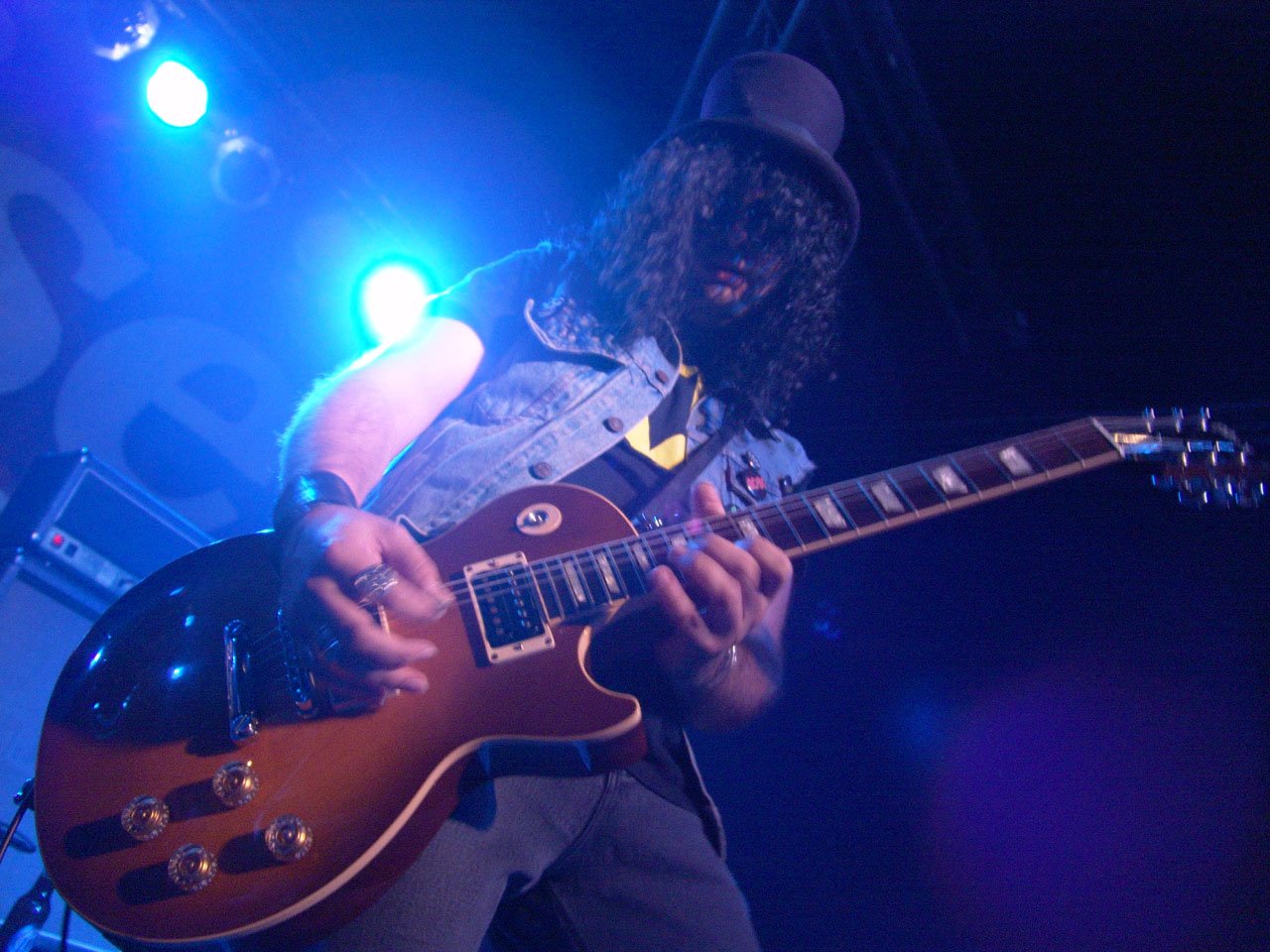 music Slash Image