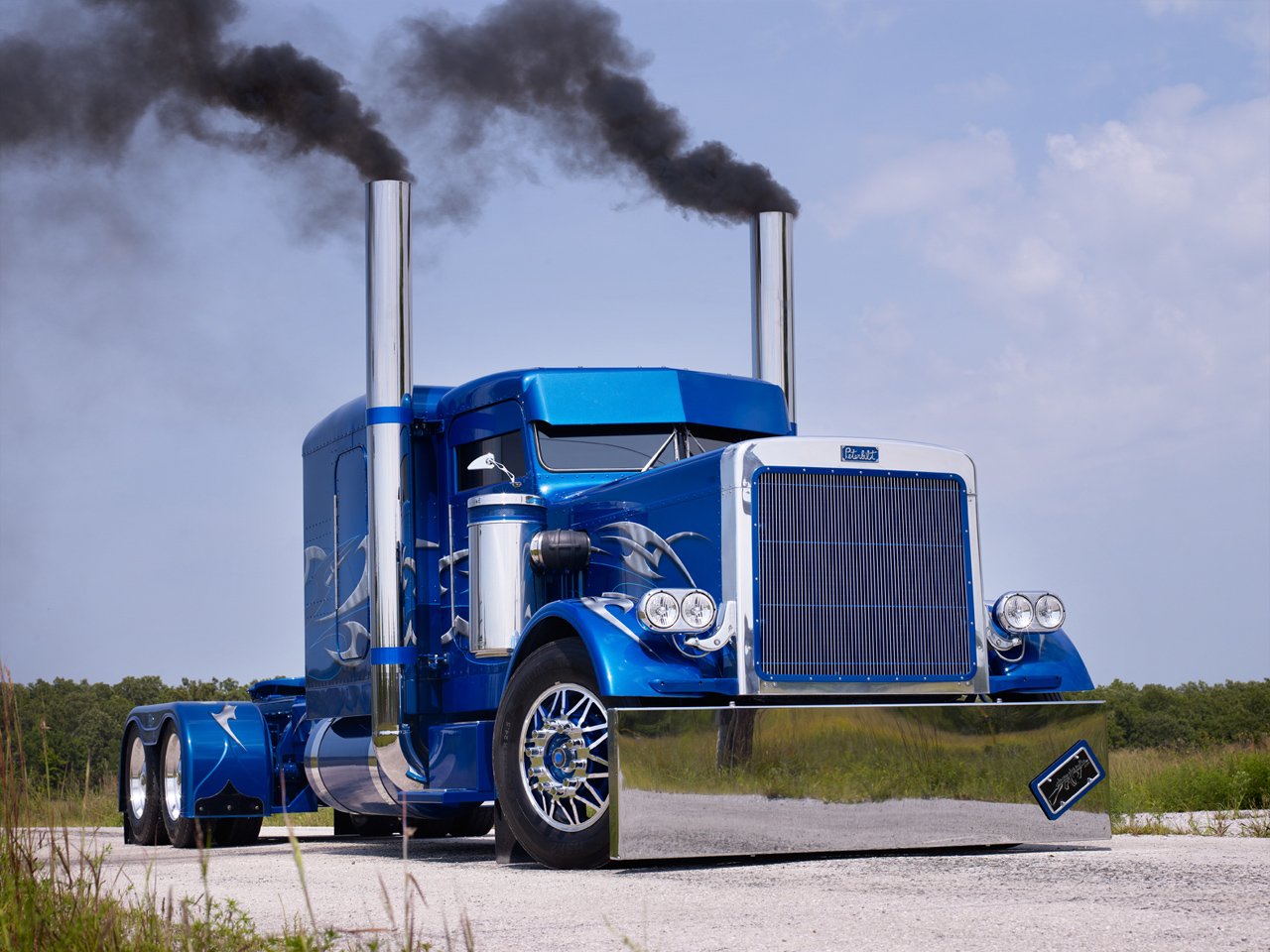 Powerful peterbilt the ultimate heavy duty vehicle