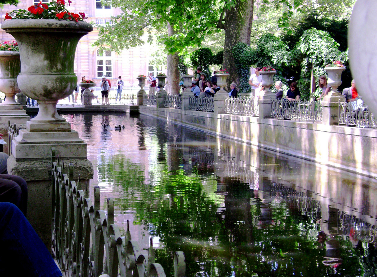 Люксембургский сад улица Париж