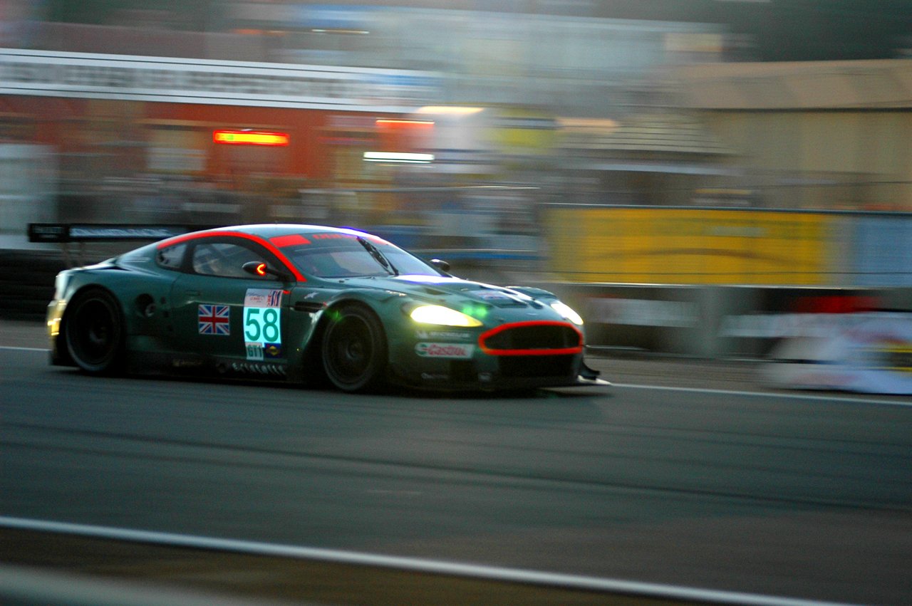 vehicle Aston Martin V8 Vantage Image