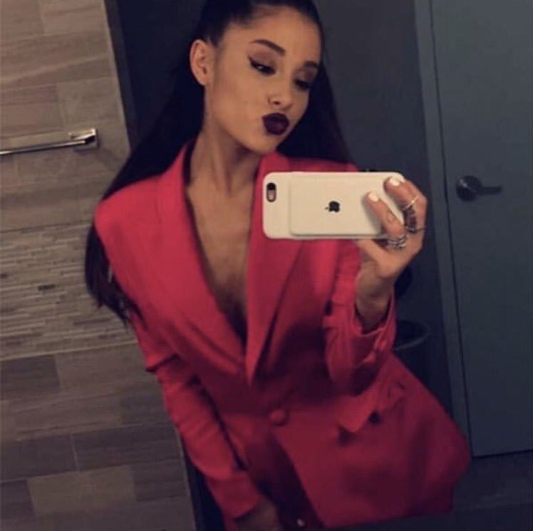  Ariana Grande beautiful