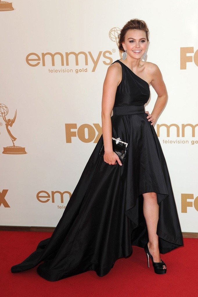 Celebrity Aimee Teegarden Image