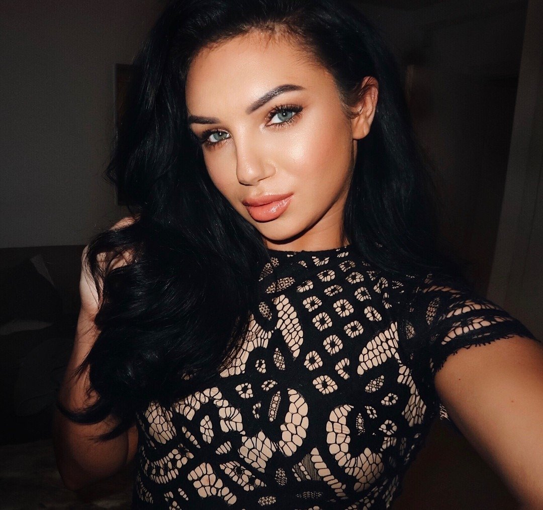 woman Alexandra Cane Image