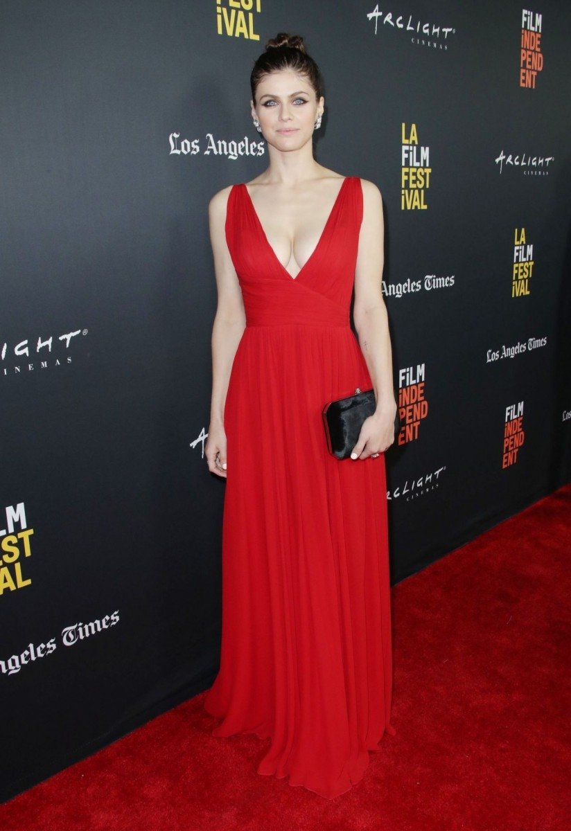 Celebrity Alexandra Daddario Image