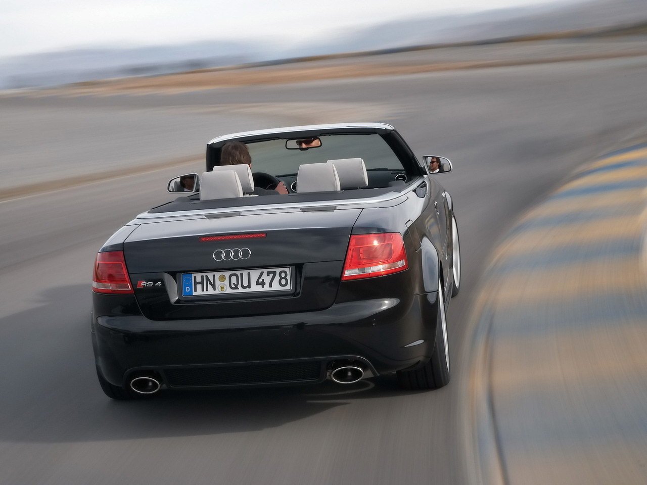 vehicle Audi RS4 Cabriolet Image