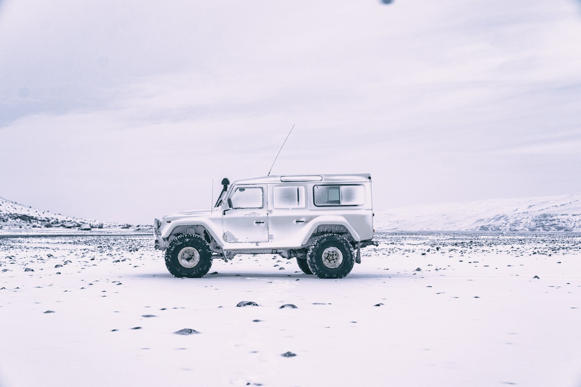 Download Snow Vehicle Land Rover Image