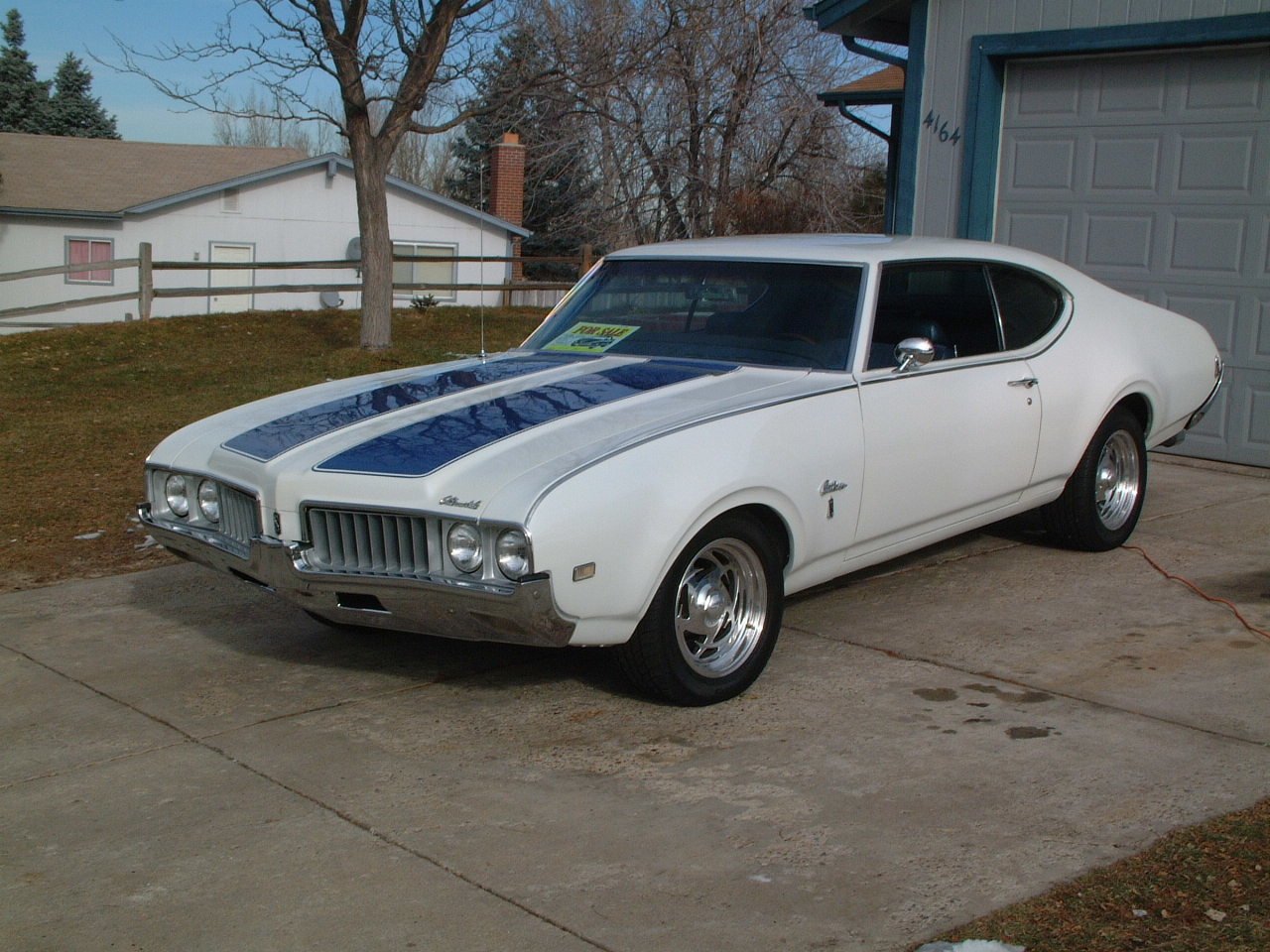 vehicle oldsmobile Image