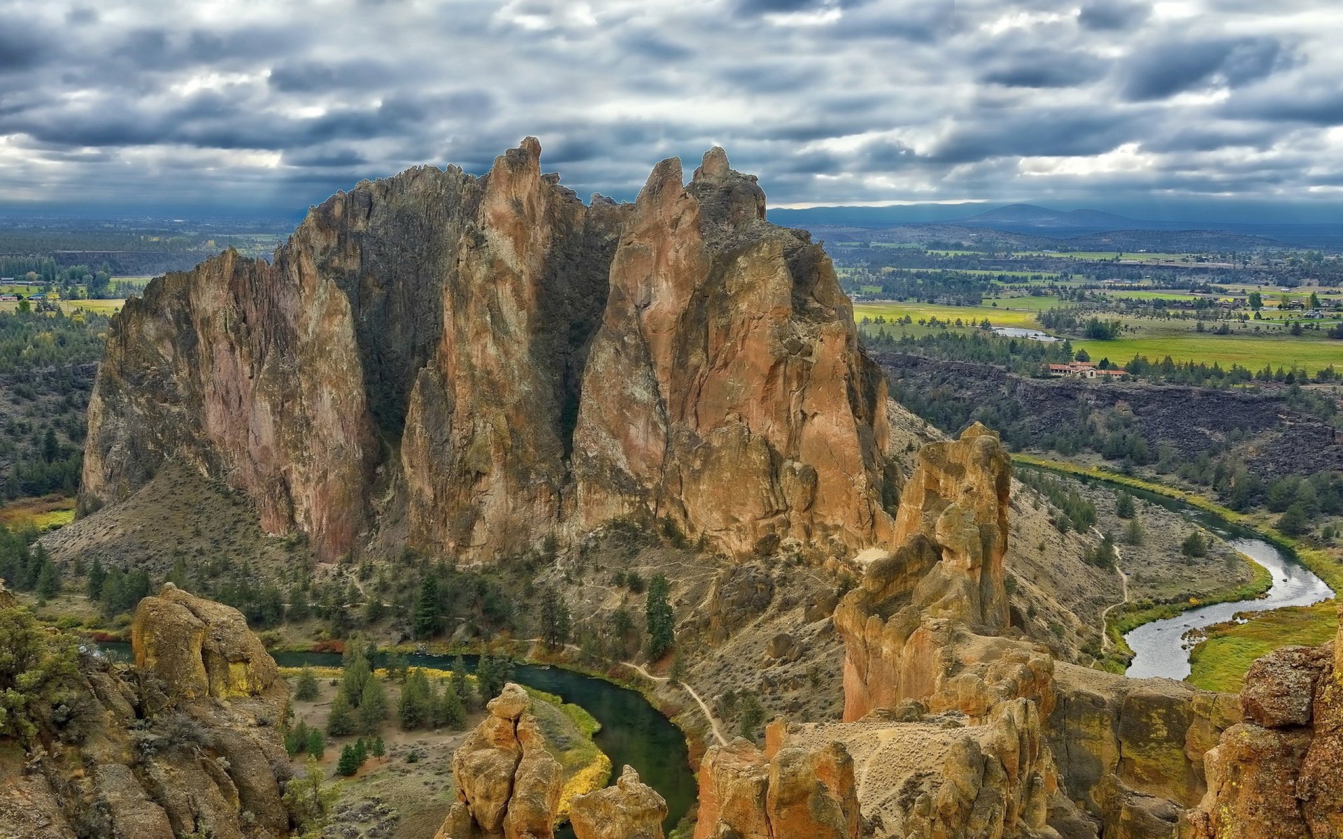  Rocky Peaks and River in Canyon