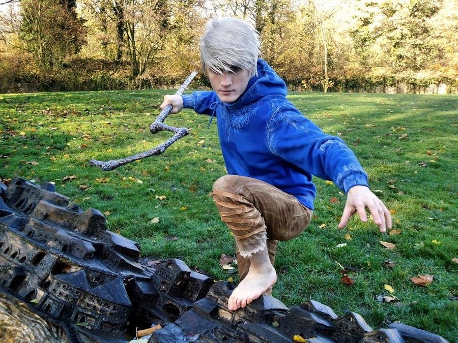 grass Rise of the Guardians barefoot white hair Jack Frost man cosplay Image