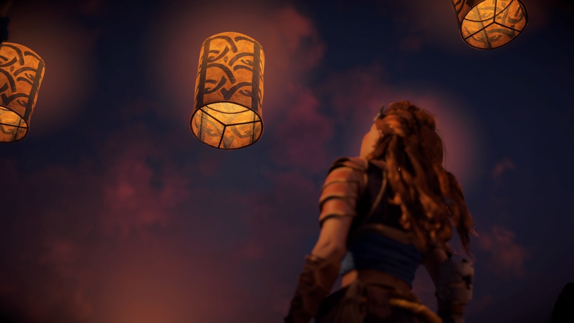  Sky lantern and Aloy