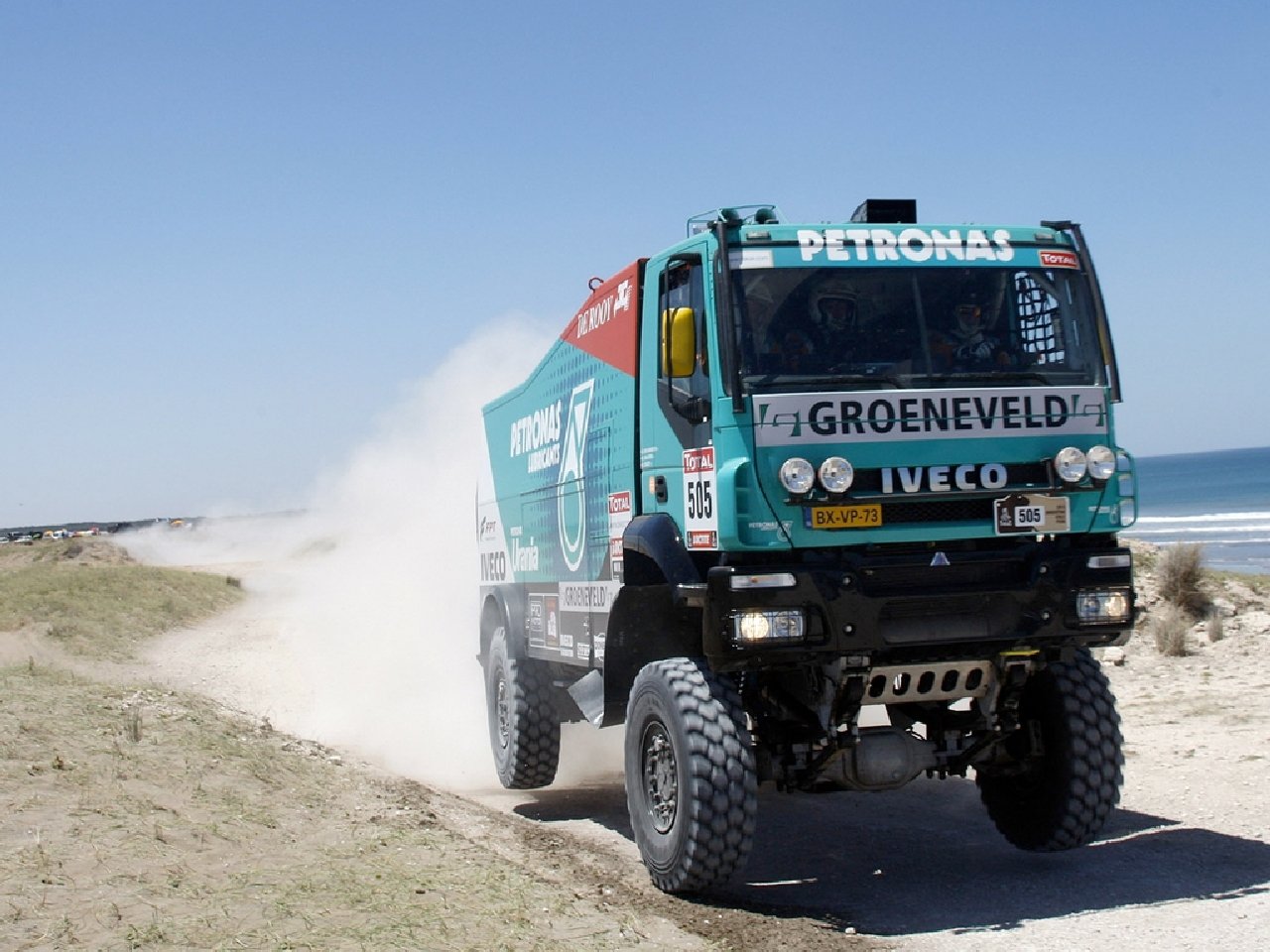 vehicle Iveco Image