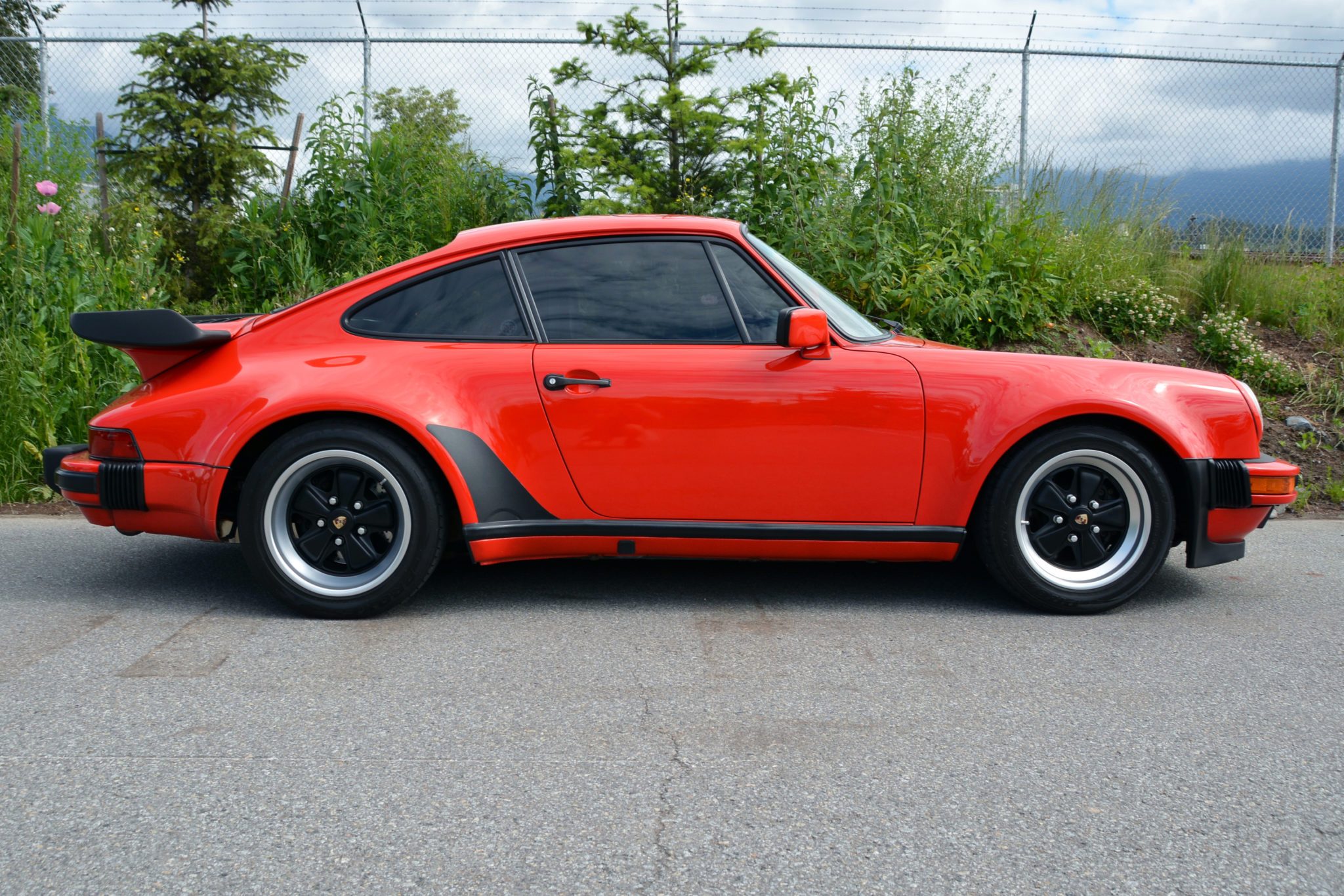 1986 Porsche 911 (930) Turbo - Image Abyss