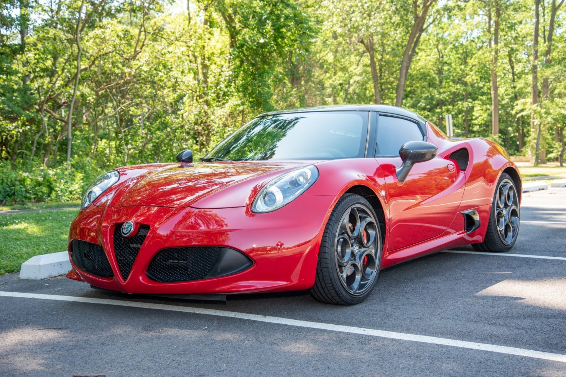 2017-alfa-romeo-4c-image-id-367518-image-abyss