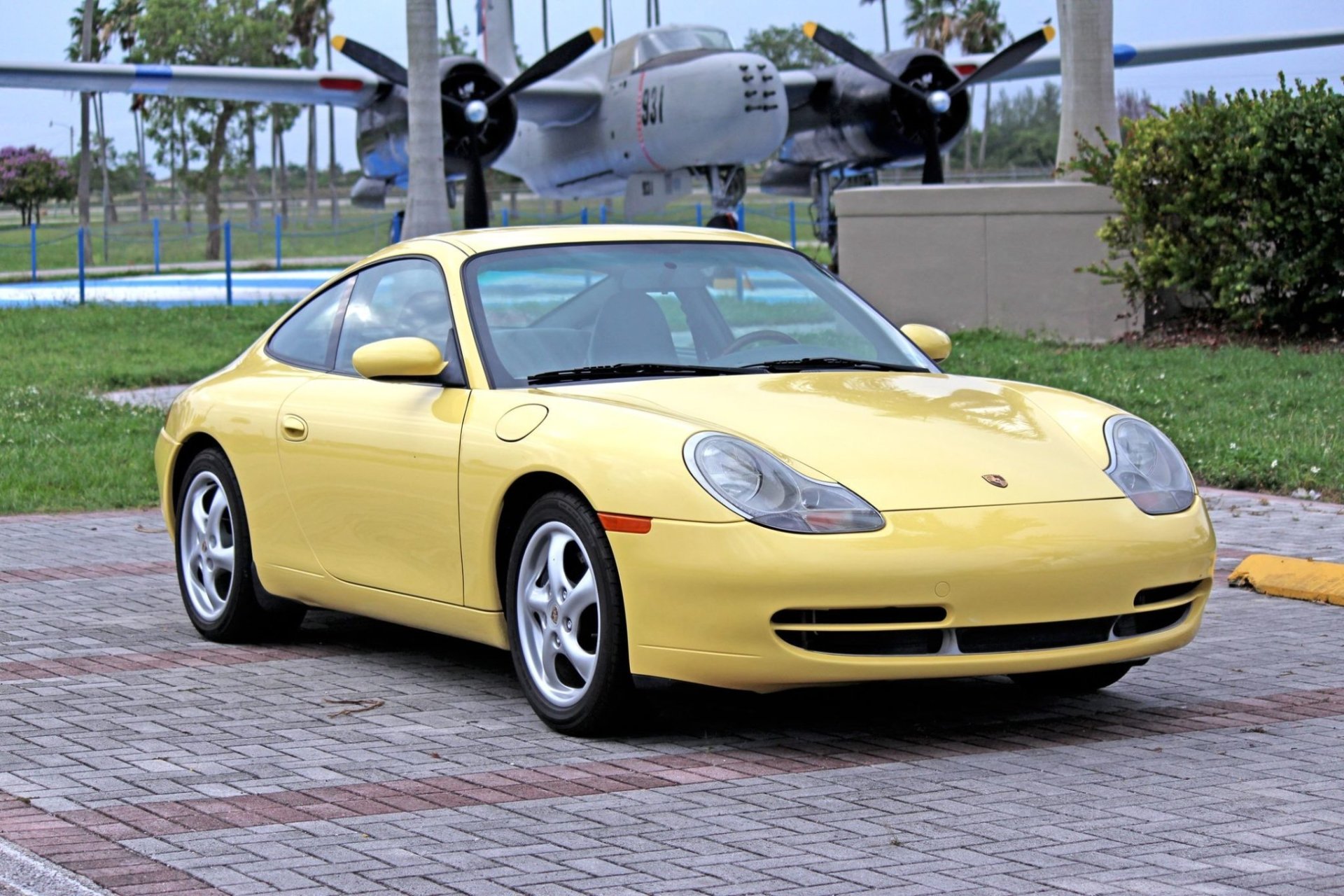 Porsche 911 carrera 996